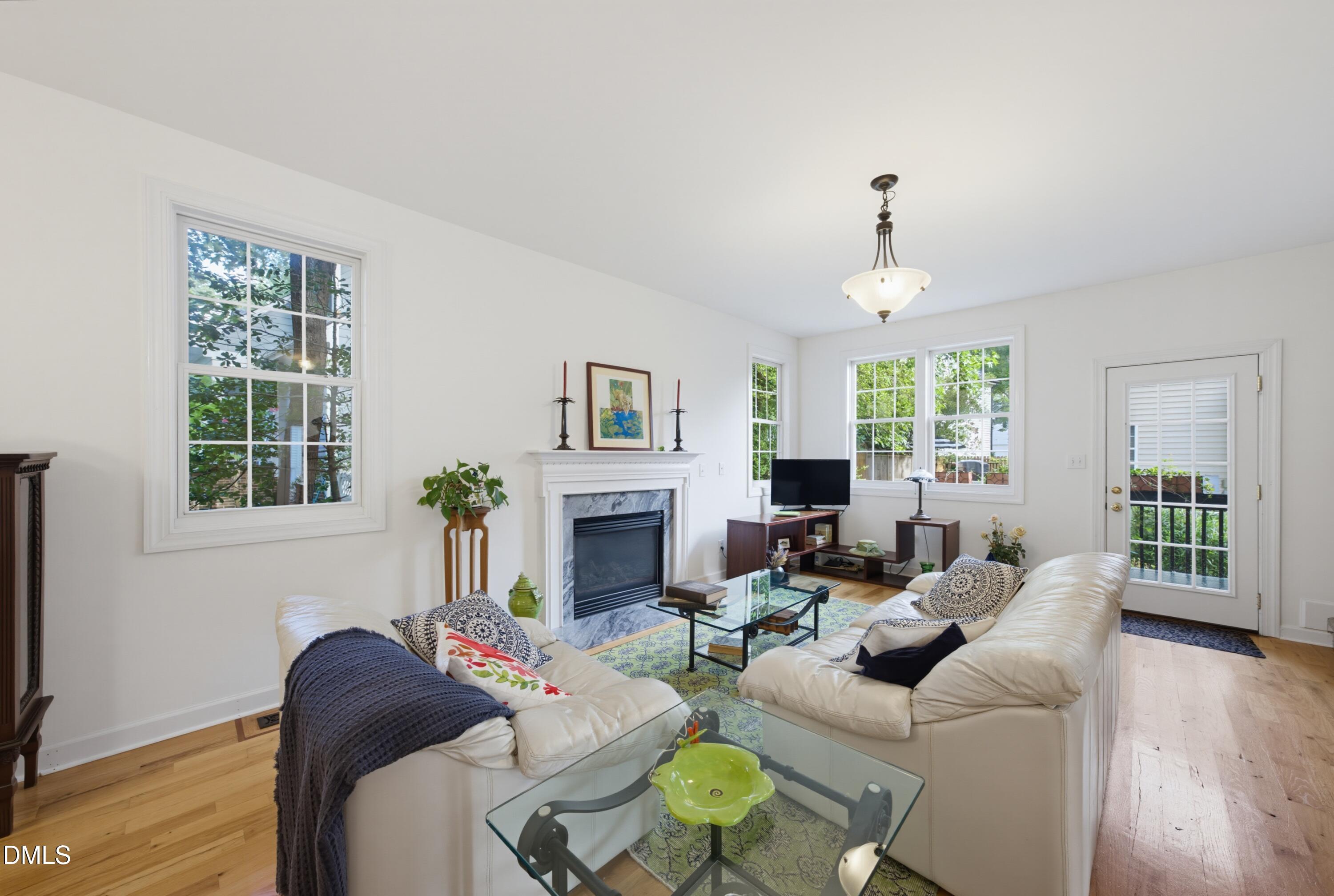 8901 Castleton Lane Property Photo 10