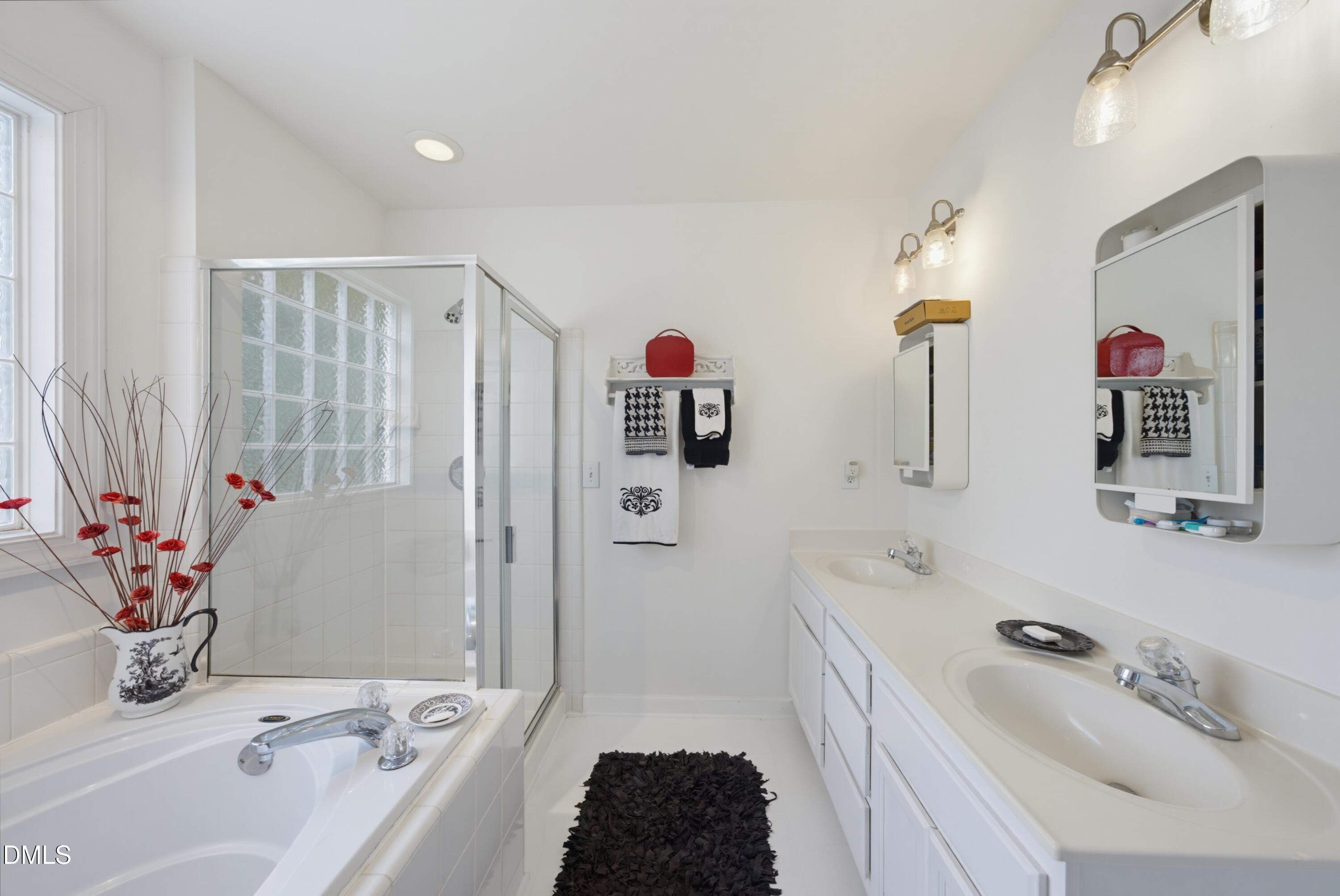 8901 Castleton Lane Property Photo 25