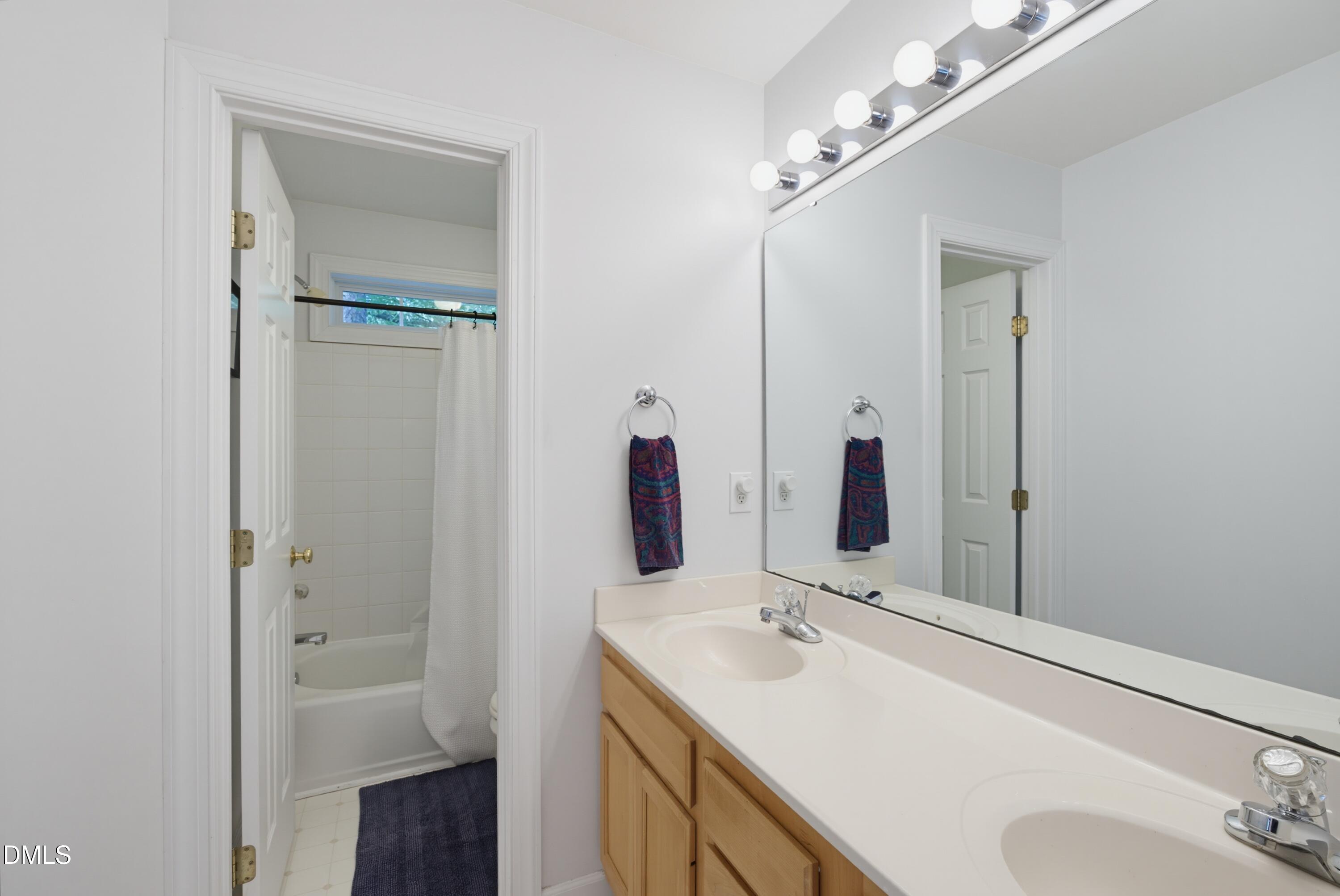 8901 Castleton Lane Property Photo 27