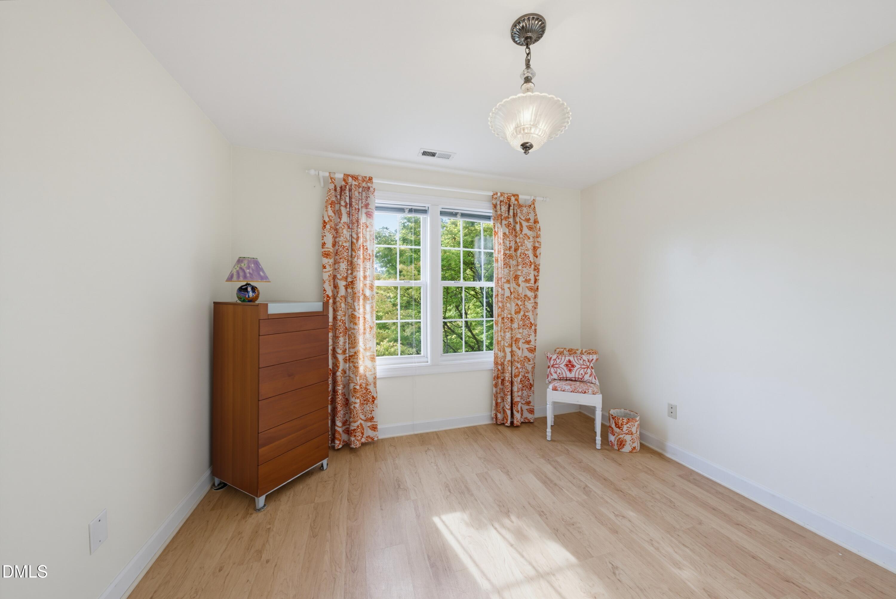 8901 Castleton Lane Property Photo 28