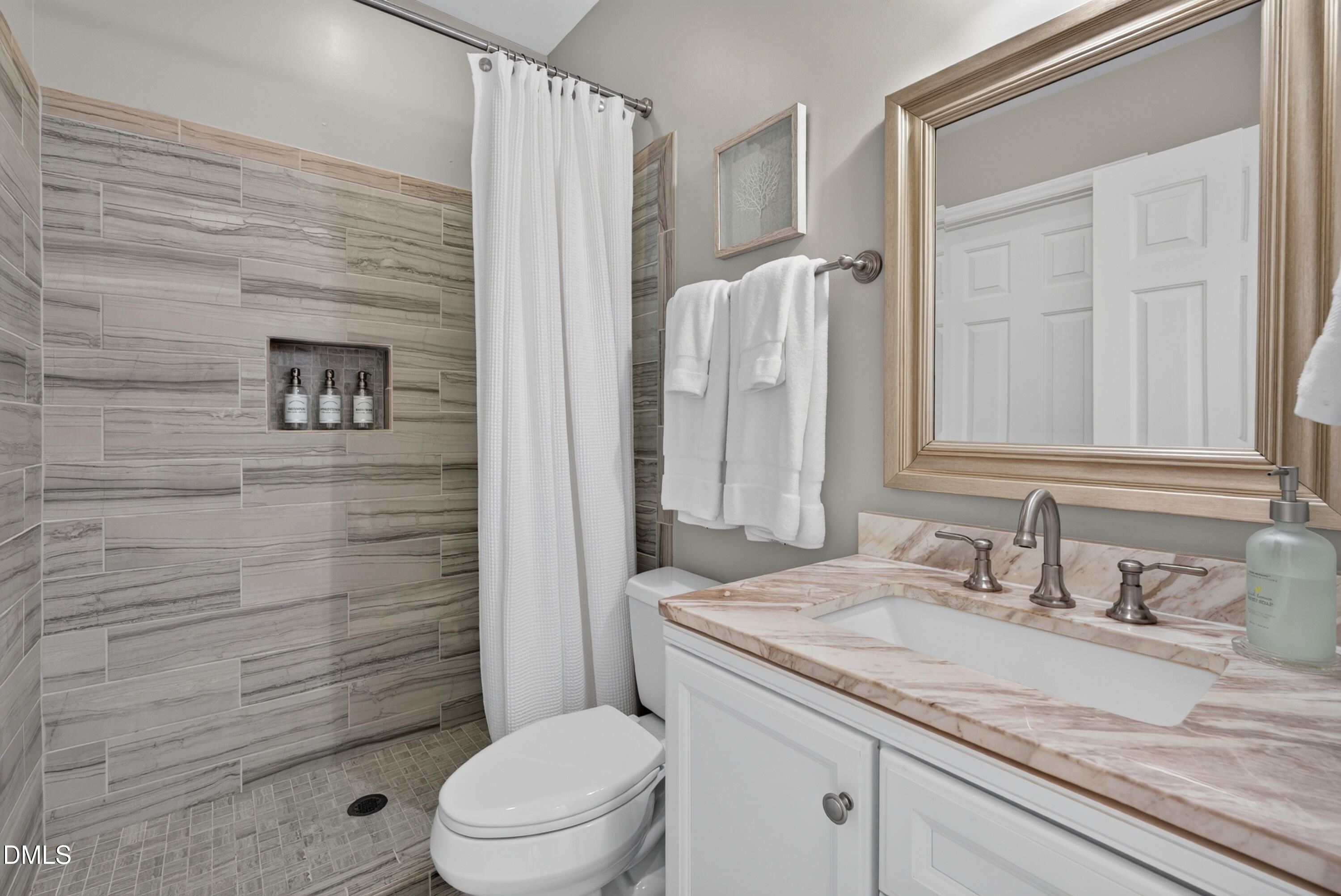 206 Fern Ridge Drive Property Photo 9