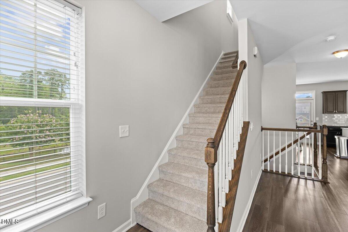 801 Grafton Peak Lane Property Photo 30
