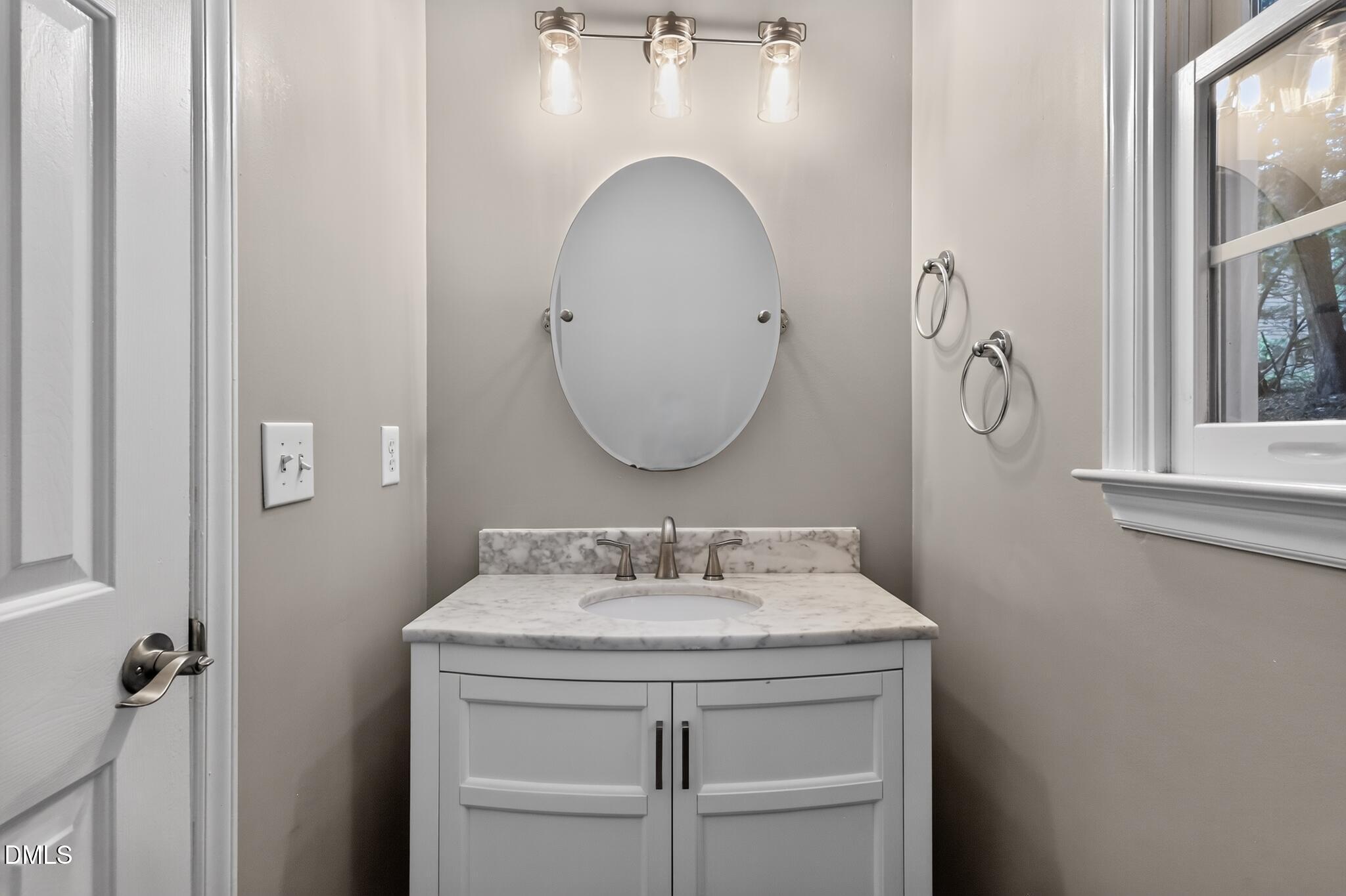 5206 Oakbrook Drive Property Photo 16