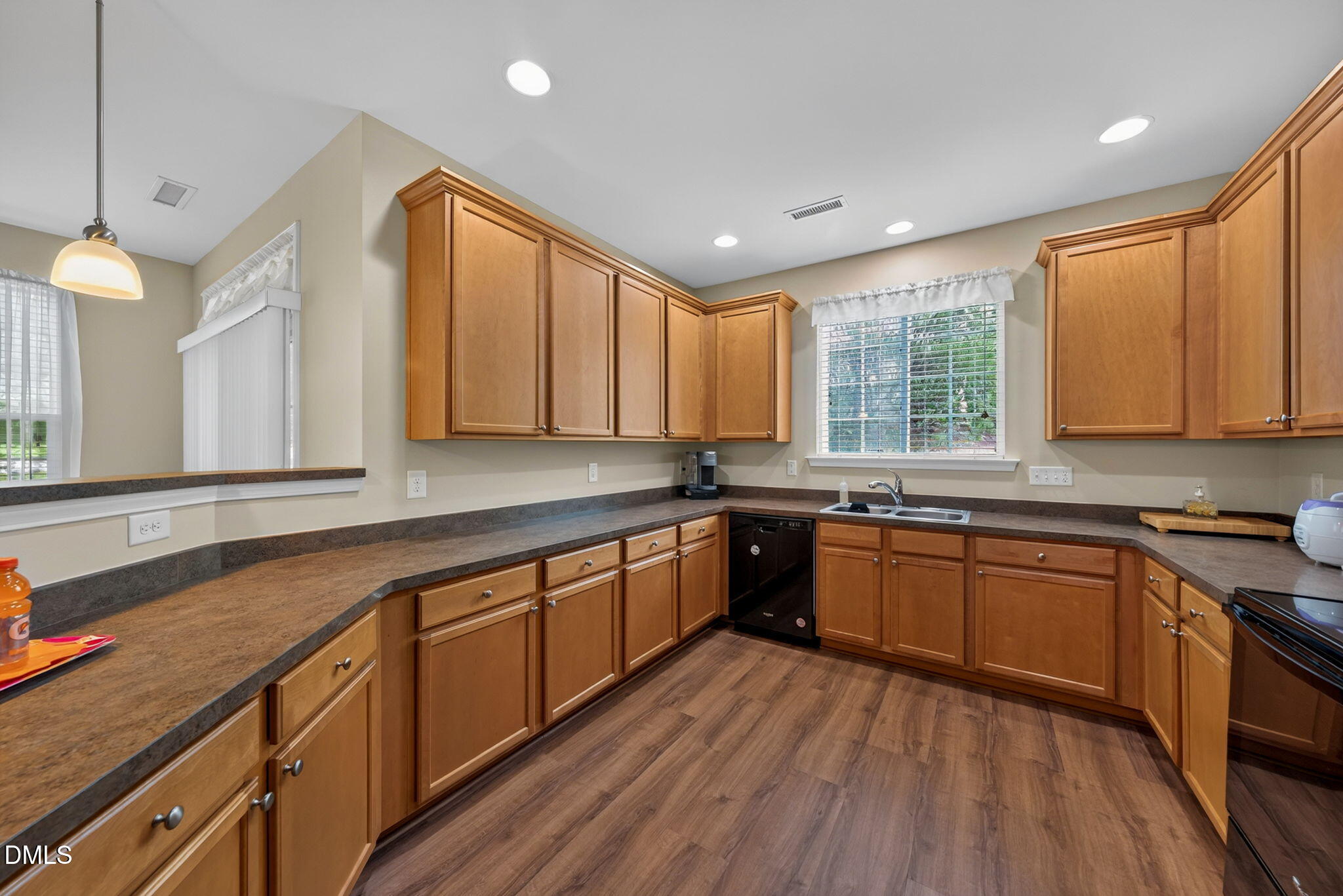 1903 Whirlaway Court Property Photo 14