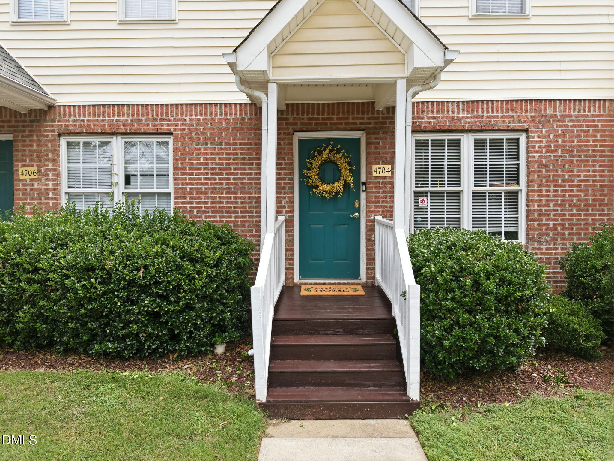4704 Parkville Drive Property Photo 2