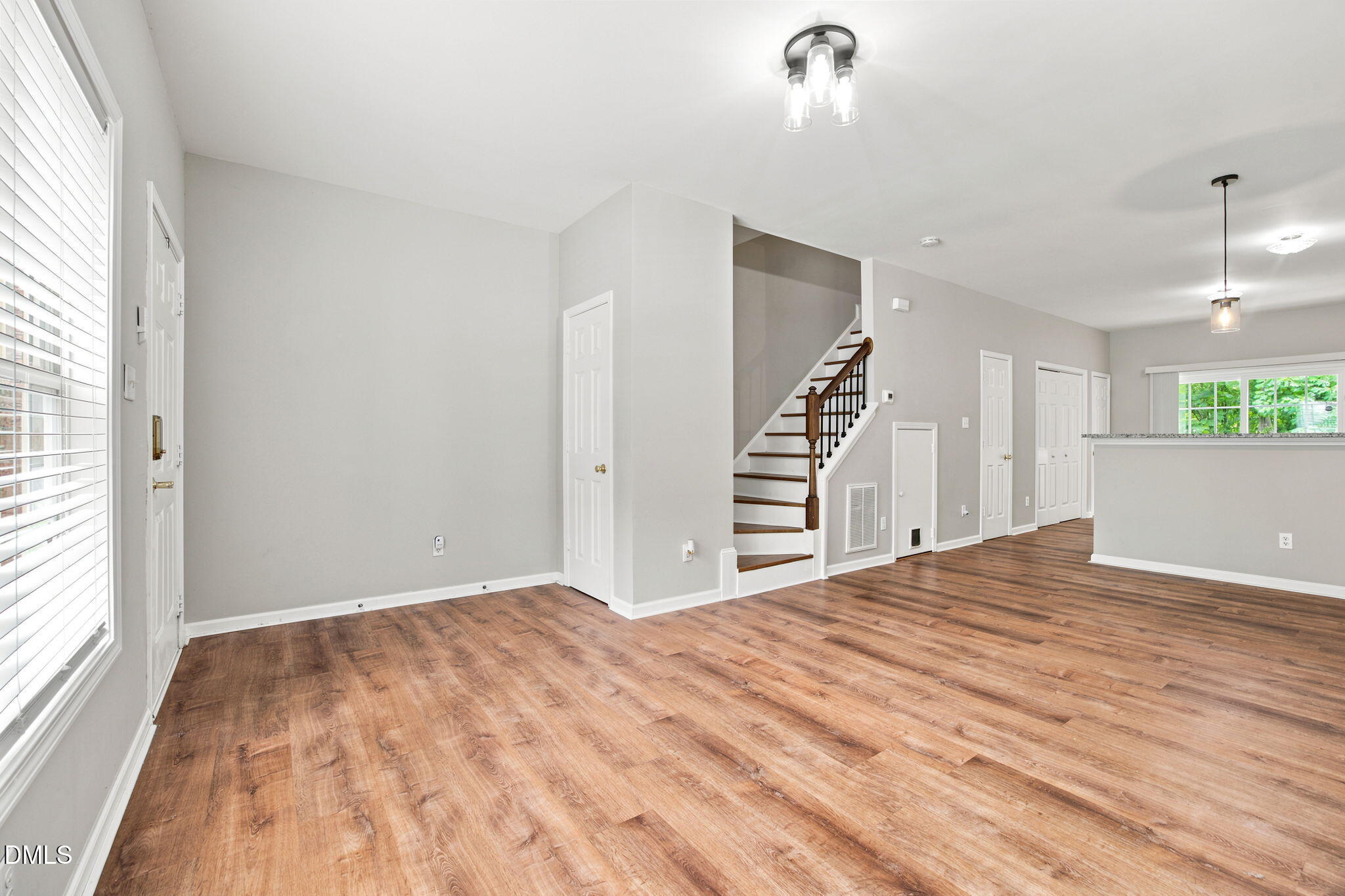 4704 Parkville Drive Property Photo 3