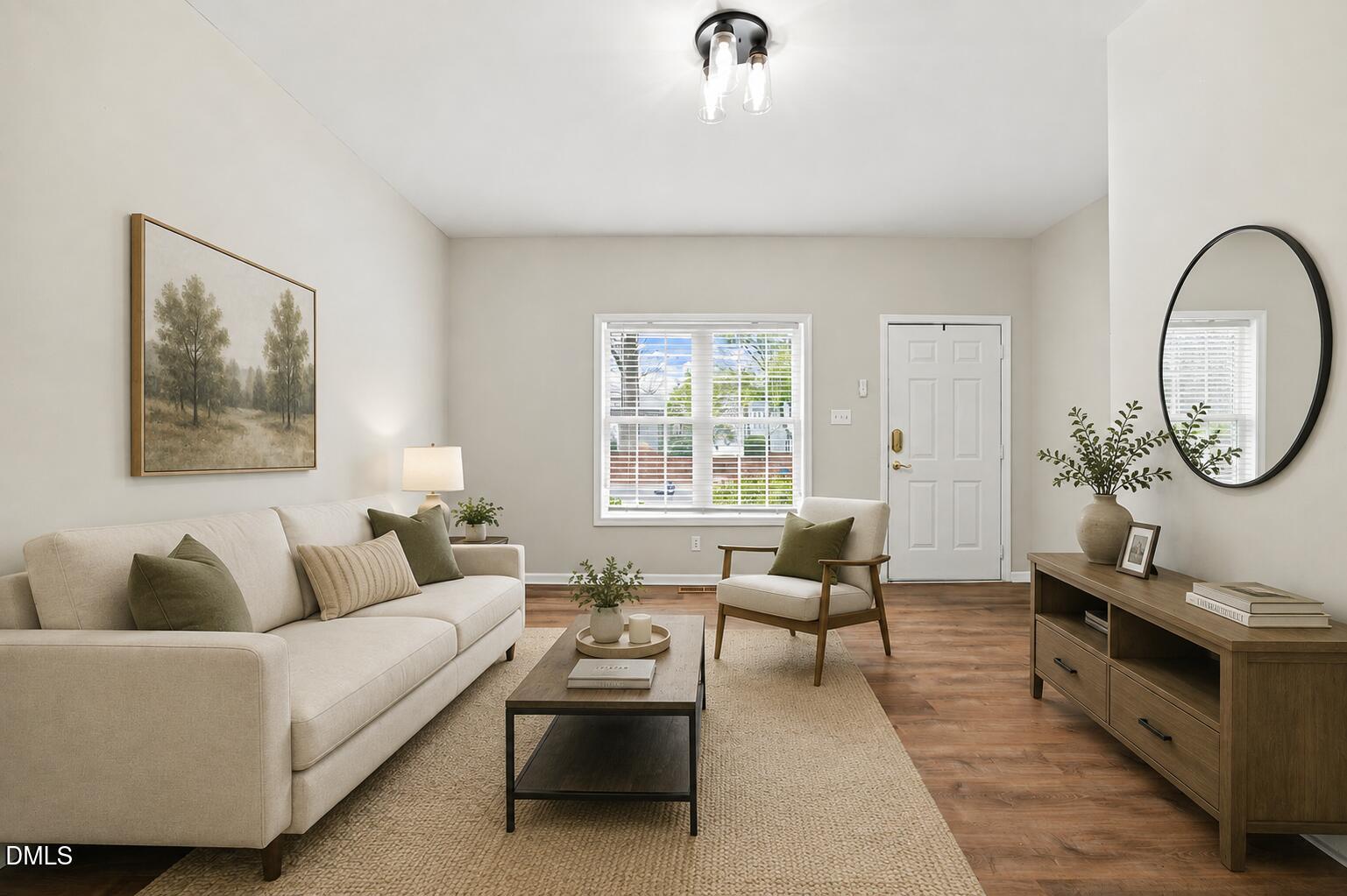 4704 Parkville Drive Property Photo 4