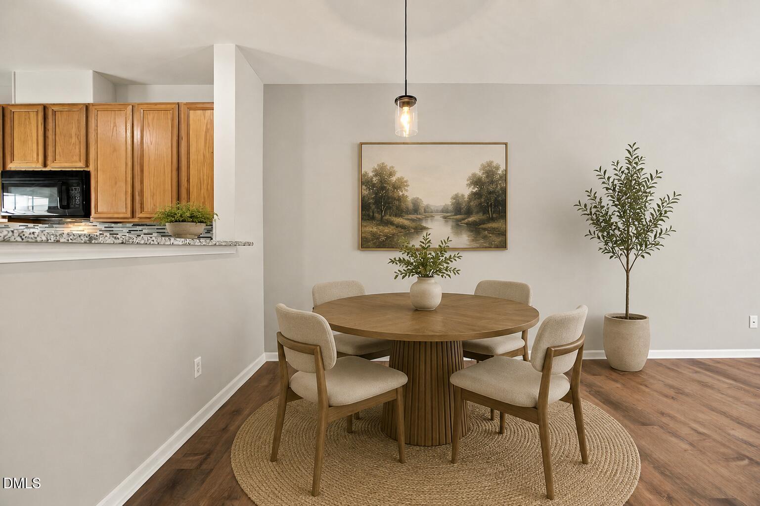 4704 Parkville Drive Property Photo 6
