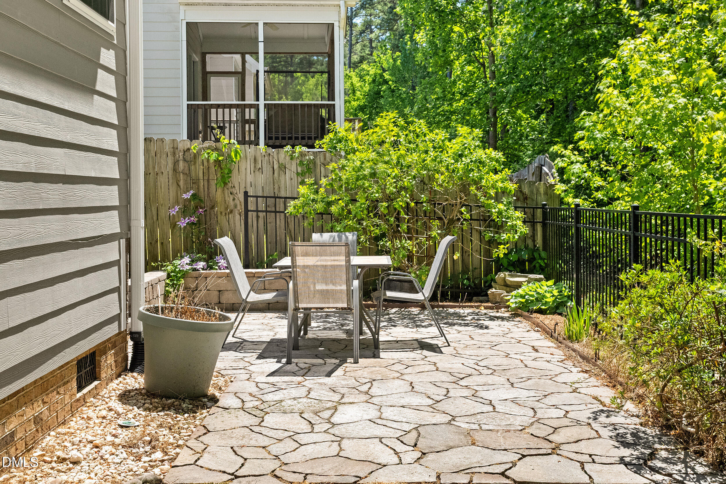 235 Strolling Way Property Photo 32