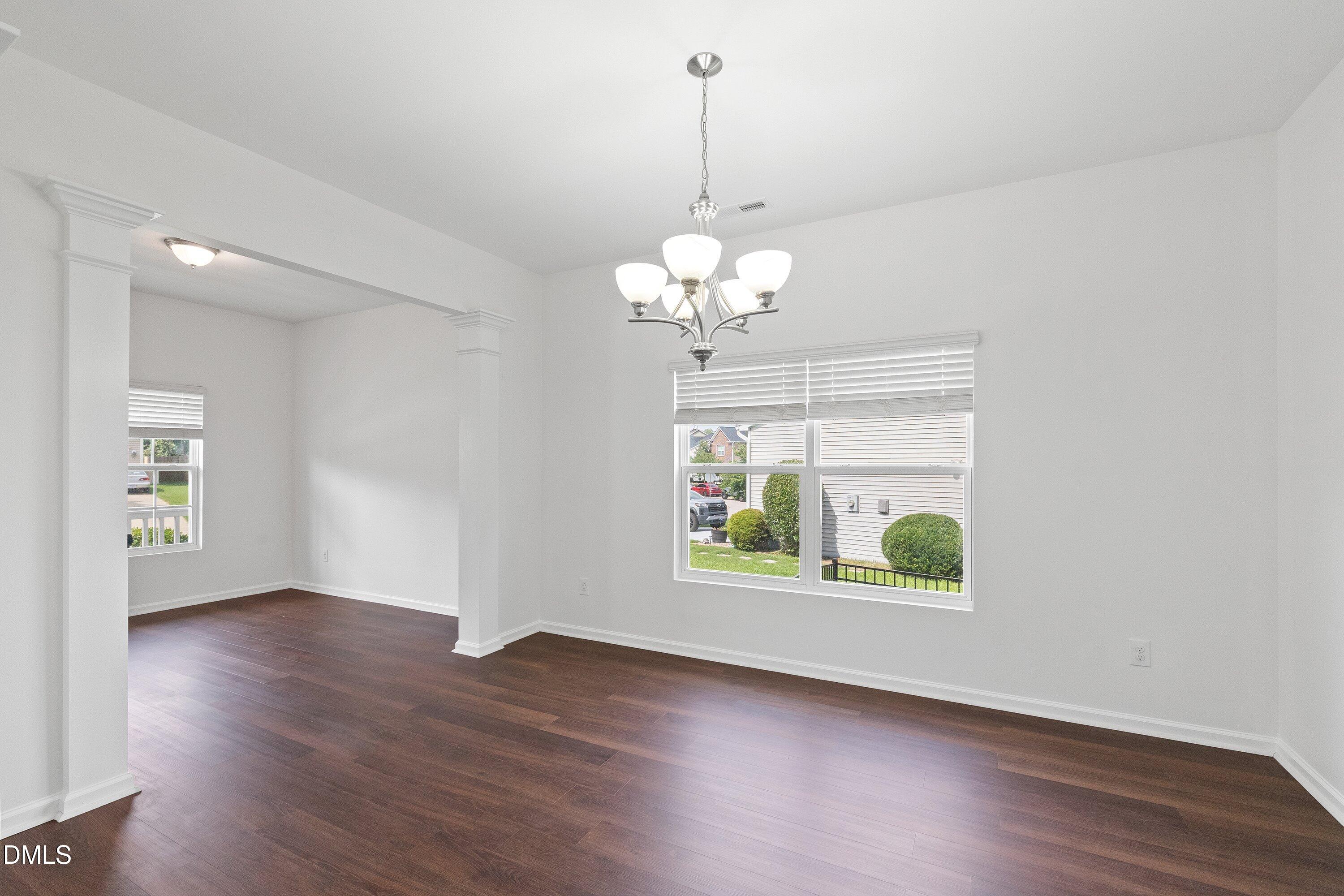 817 Edgeware Way Property Photo 26