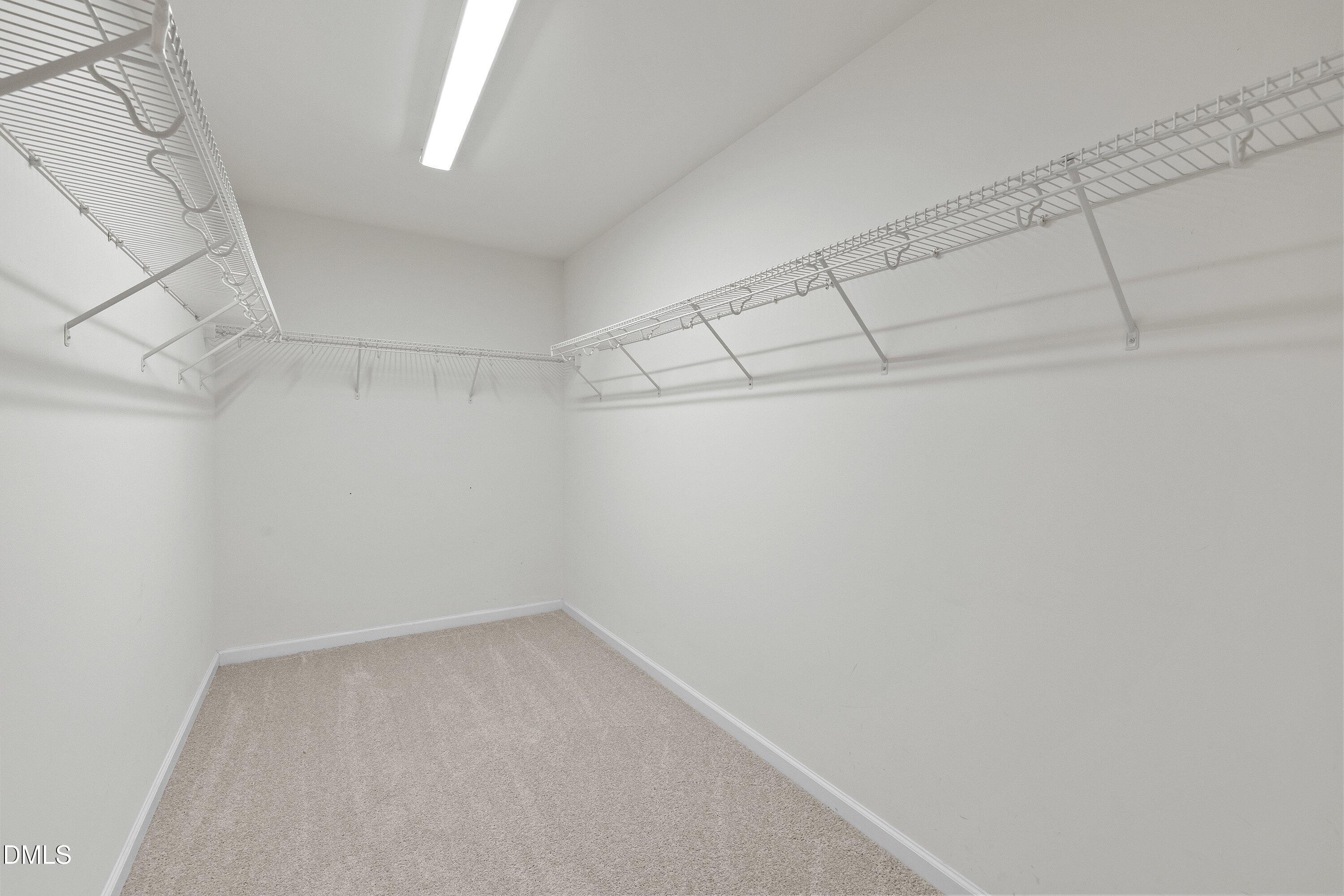 817 Edgeware Way Property Photo 46