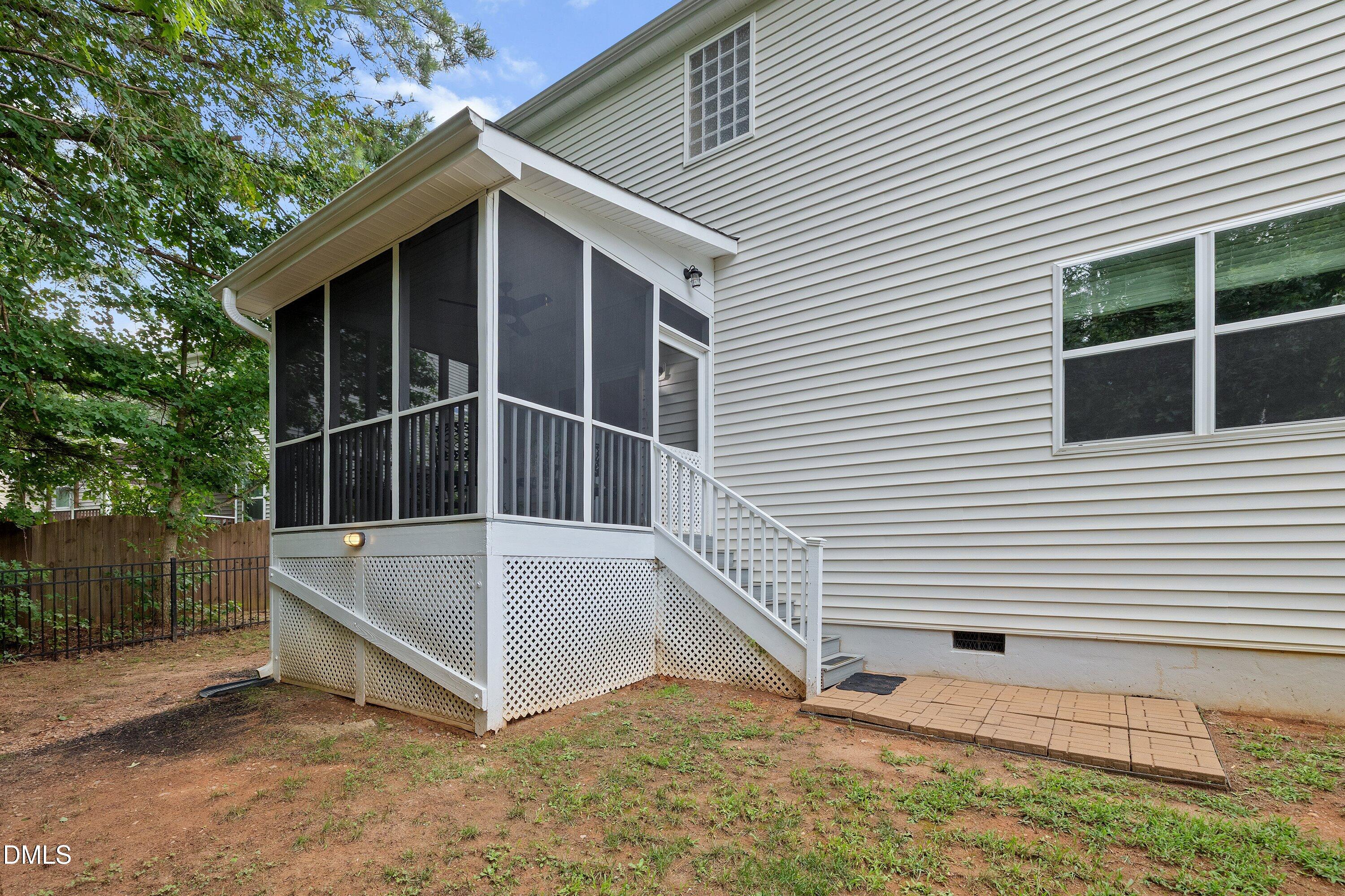 817 Edgeware Way Property Photo 66