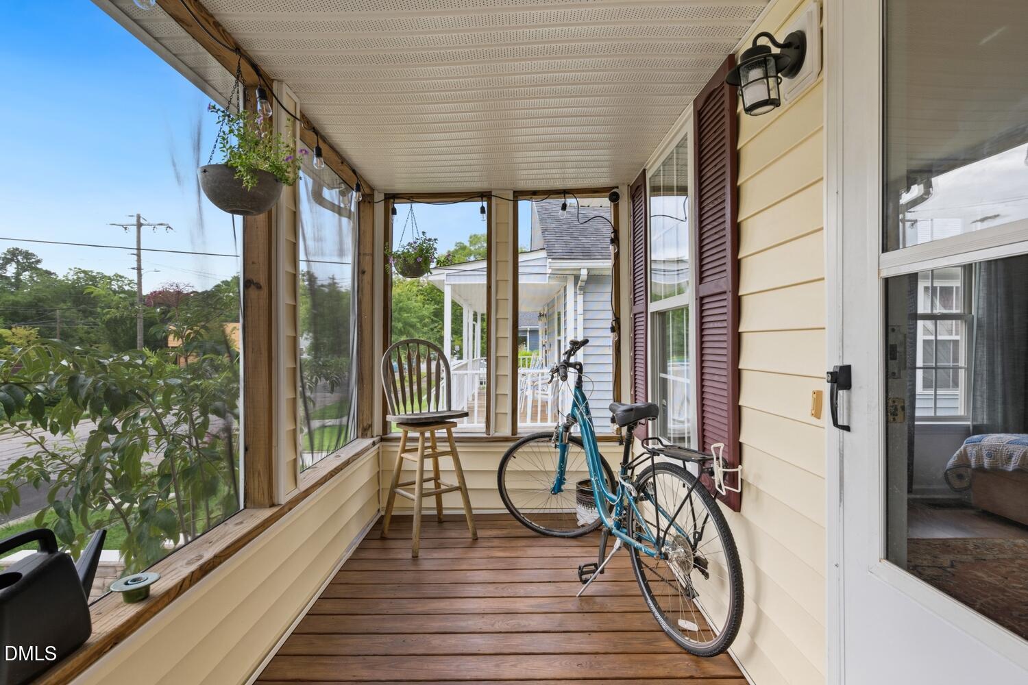 1207 Berkeley Street Property Photo 4