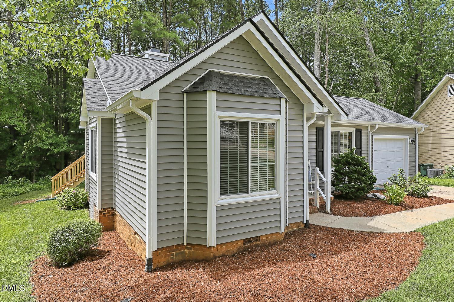 306 Wax Myrtle Court Property Photo 3