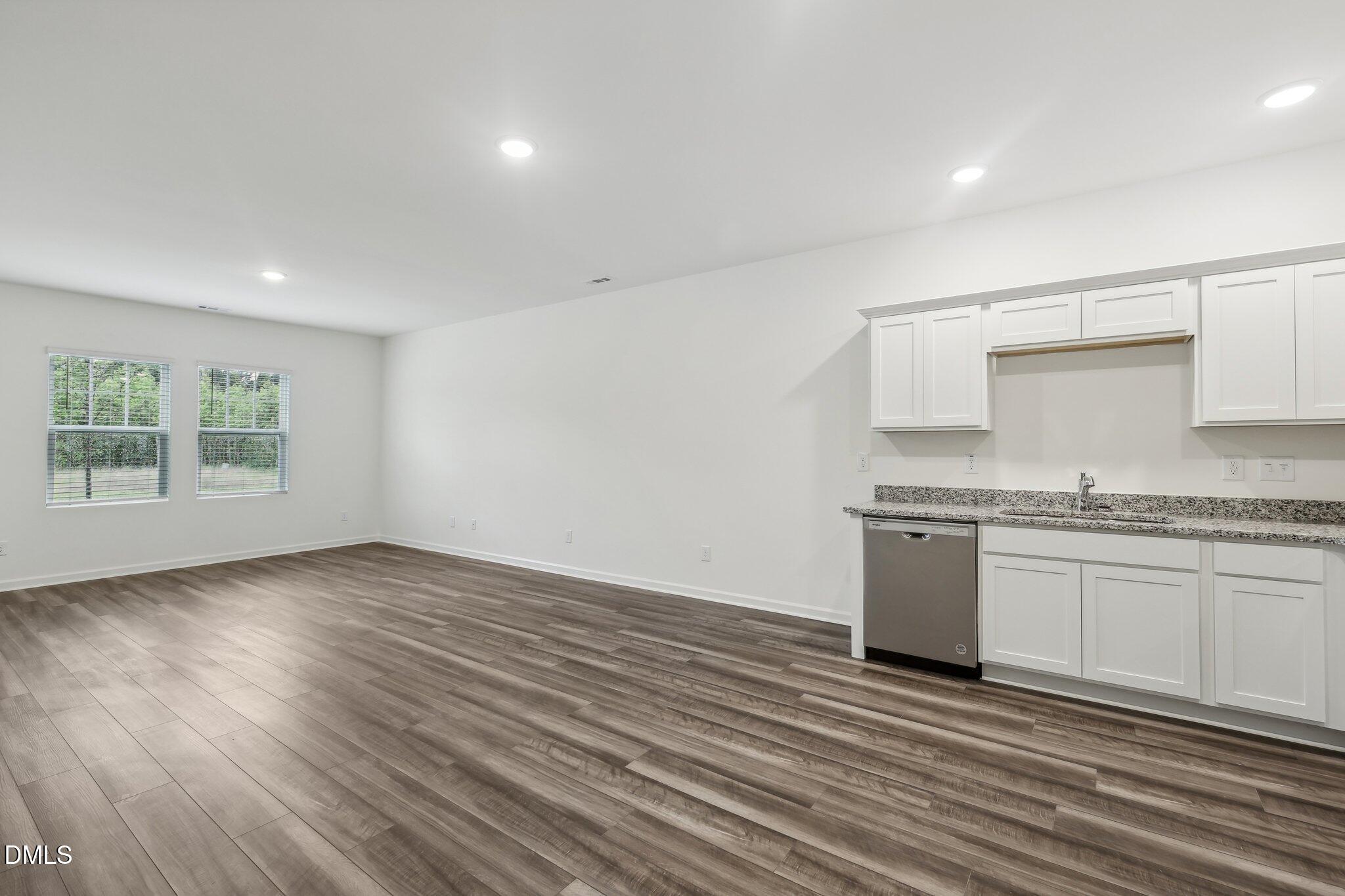 2229 Gln Xing Drive Property Photo 12