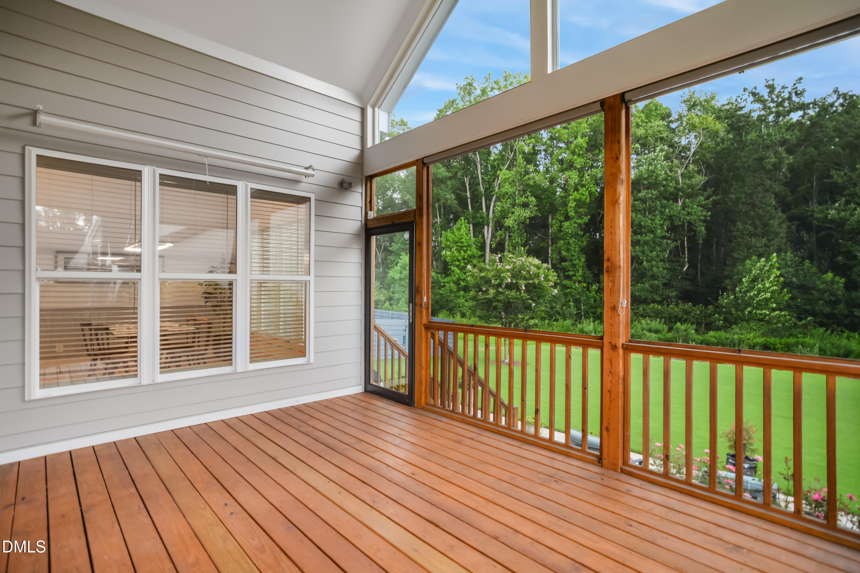 265 Tumbling River Drive Property Photo 37