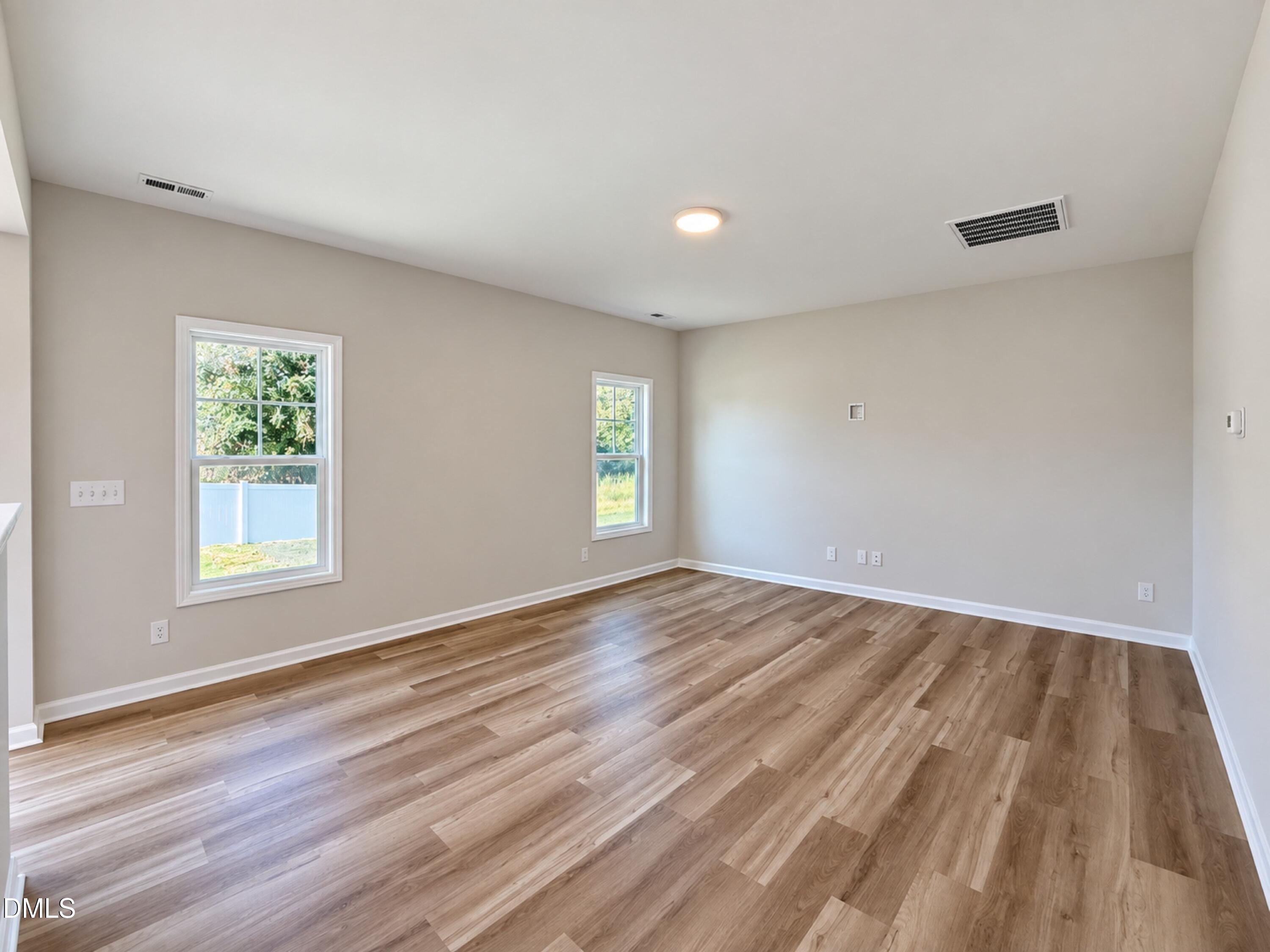 259 Crossvine Street (26) Property Photo 5