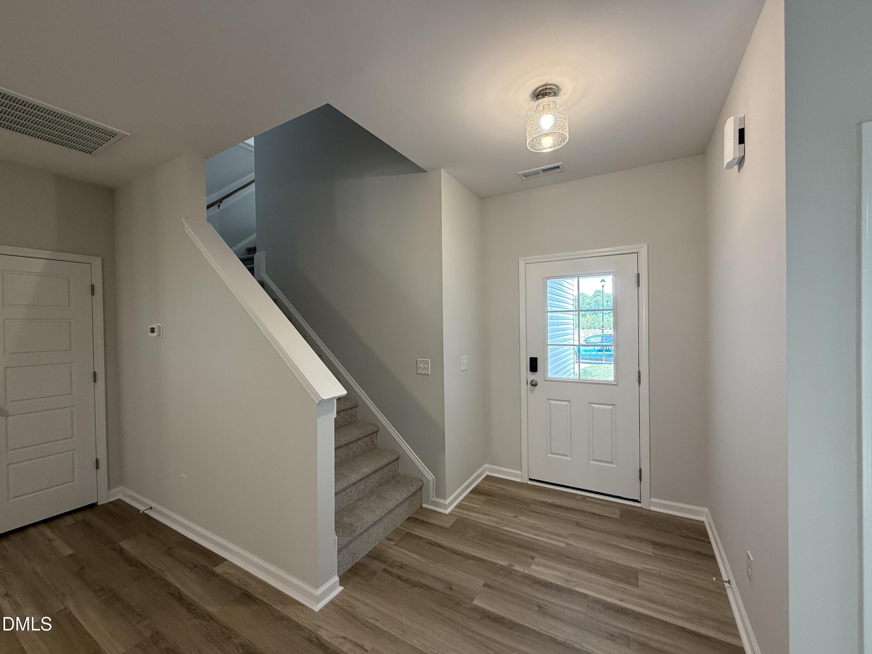 101 Crossvine Street (9) Property Photo 2