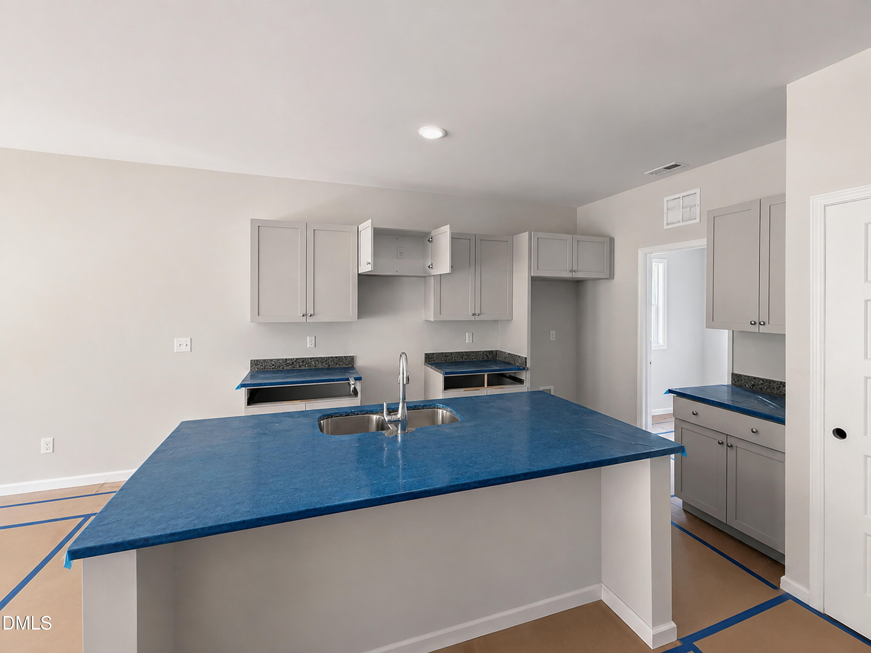 101 Crossvine Street (9) Property Photo 5