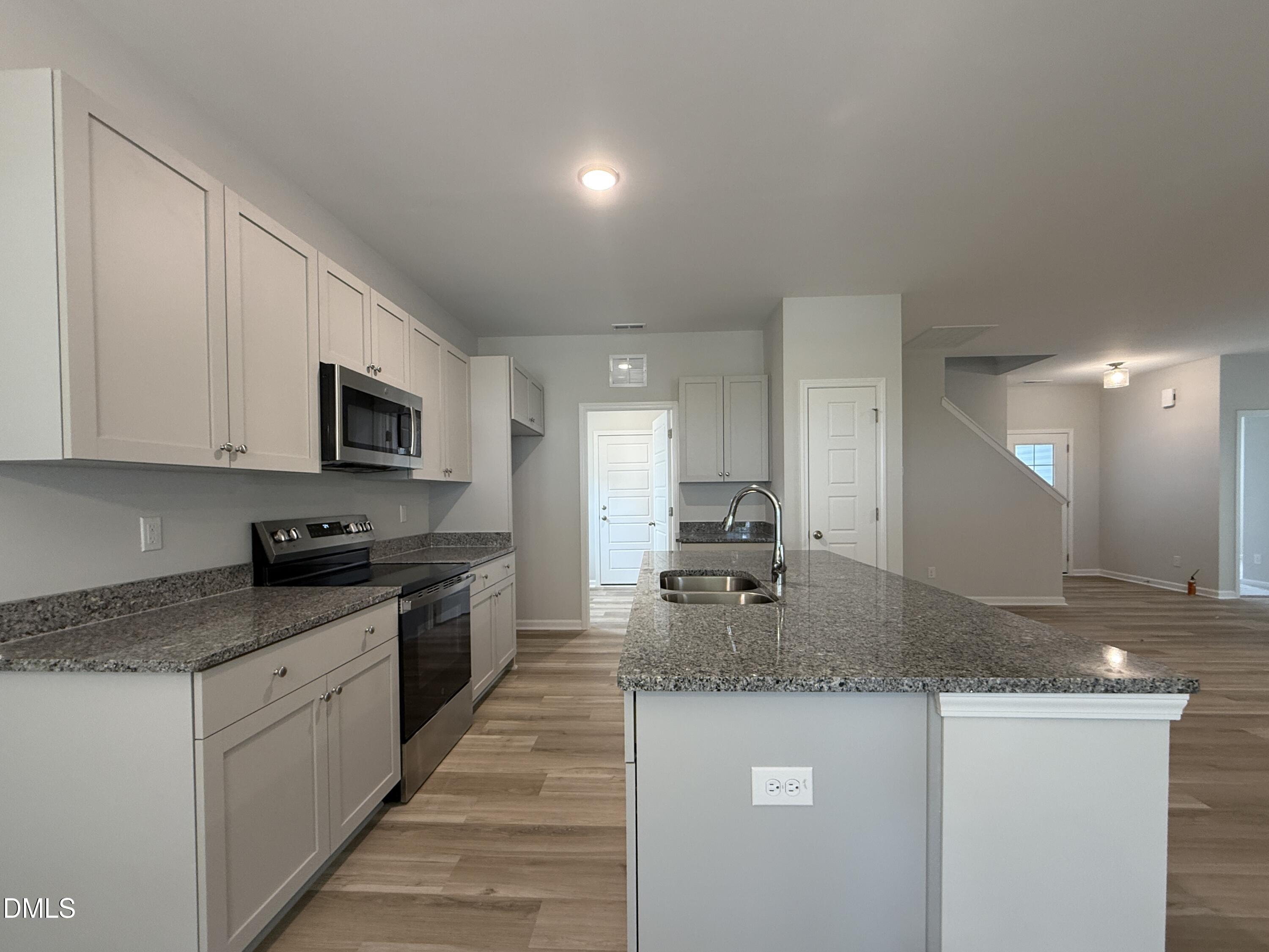 101 Crossvine Street (9) Property Photo 6