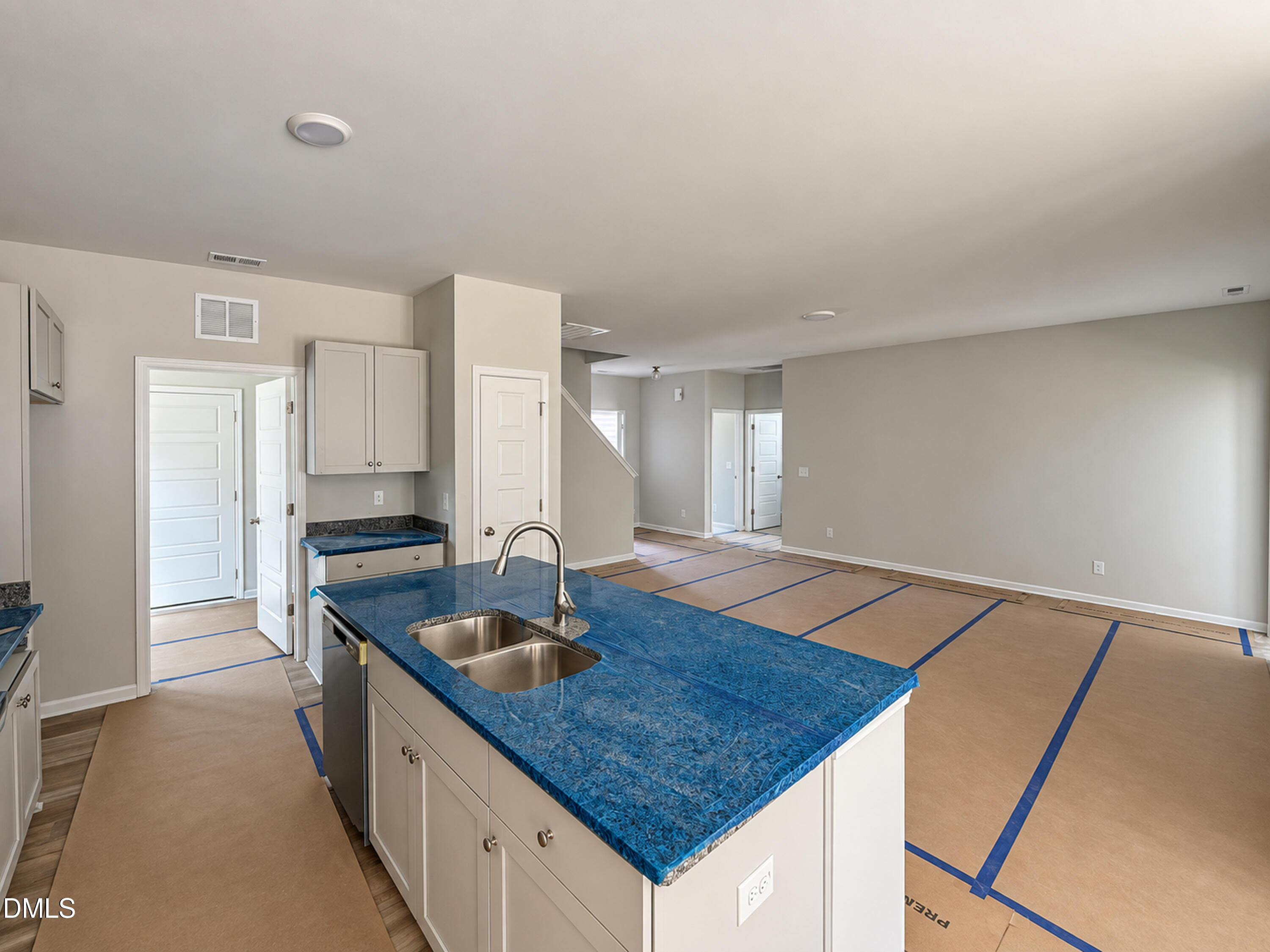 101 Crossvine Street (9) Property Photo 7