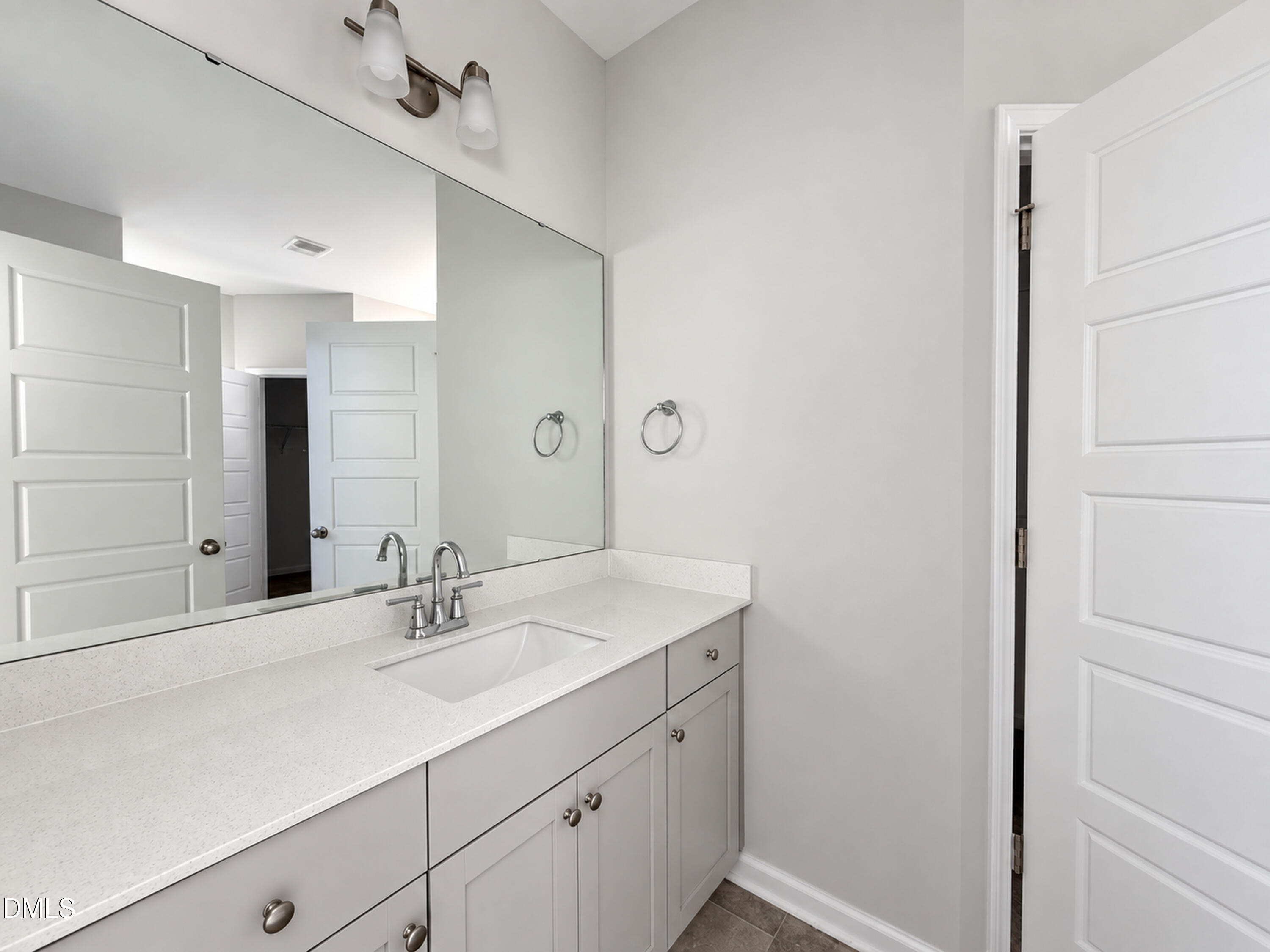 101 Crossvine Street (9) Property Photo 10
