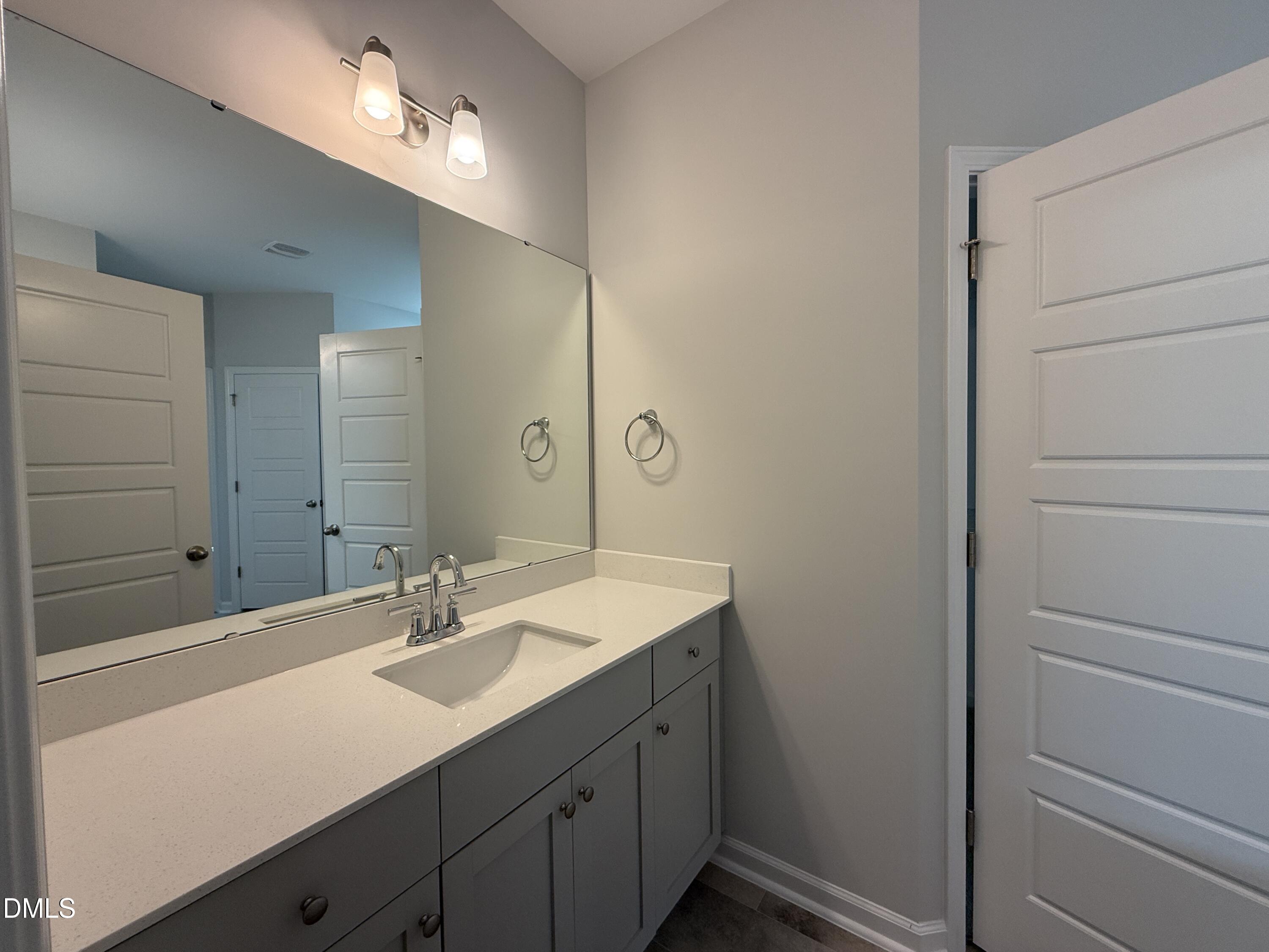 101 Crossvine Street (9) Property Photo 11