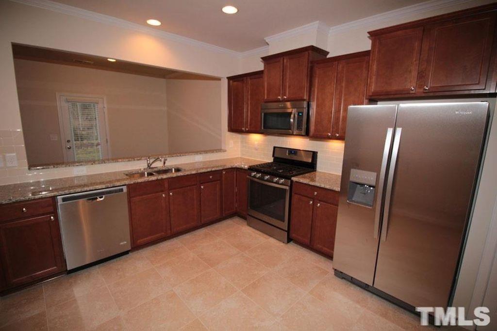 410 Chanson Drive Property Photo 6