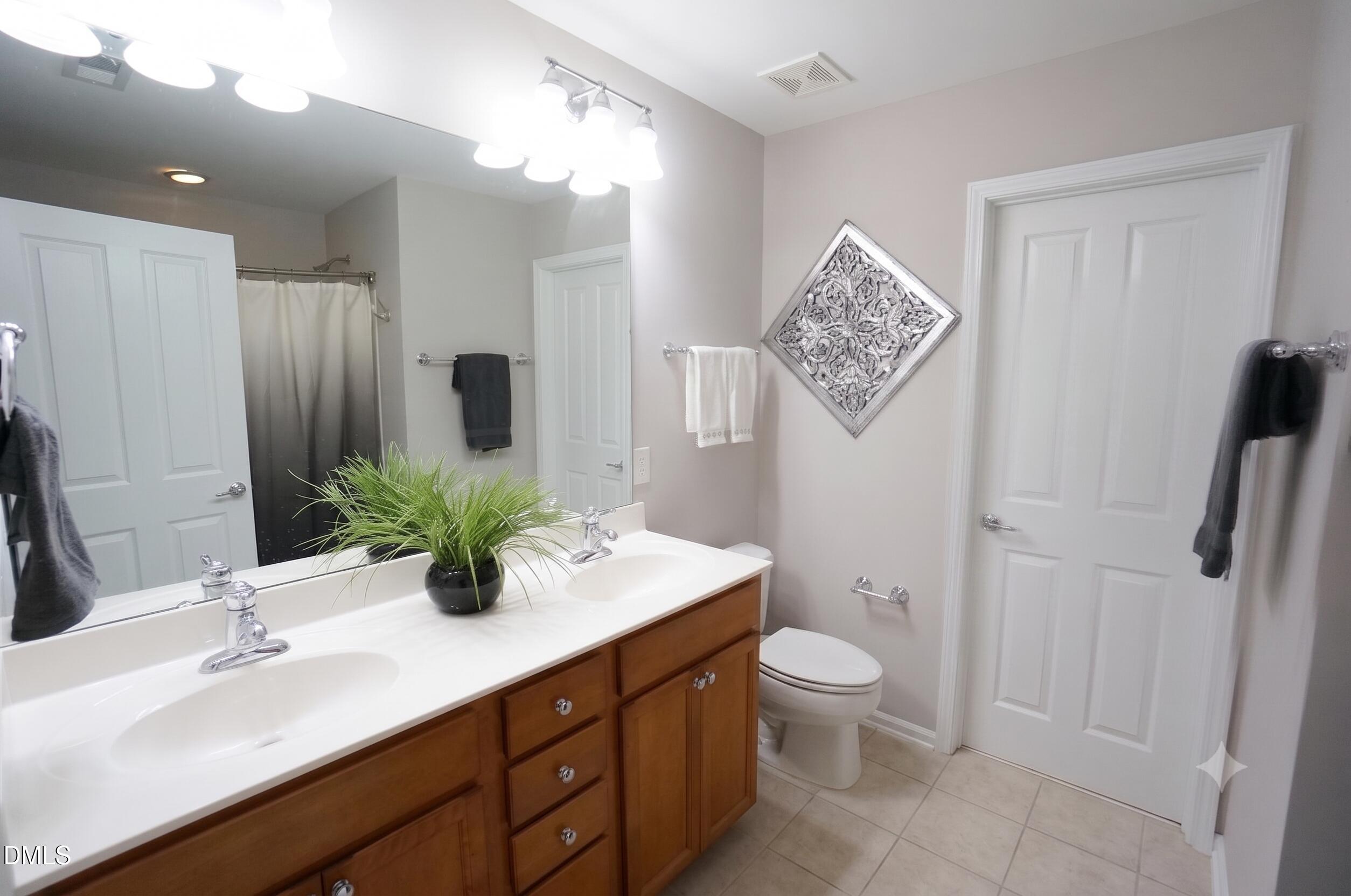 8616 Redcrest Place Property Photo 9