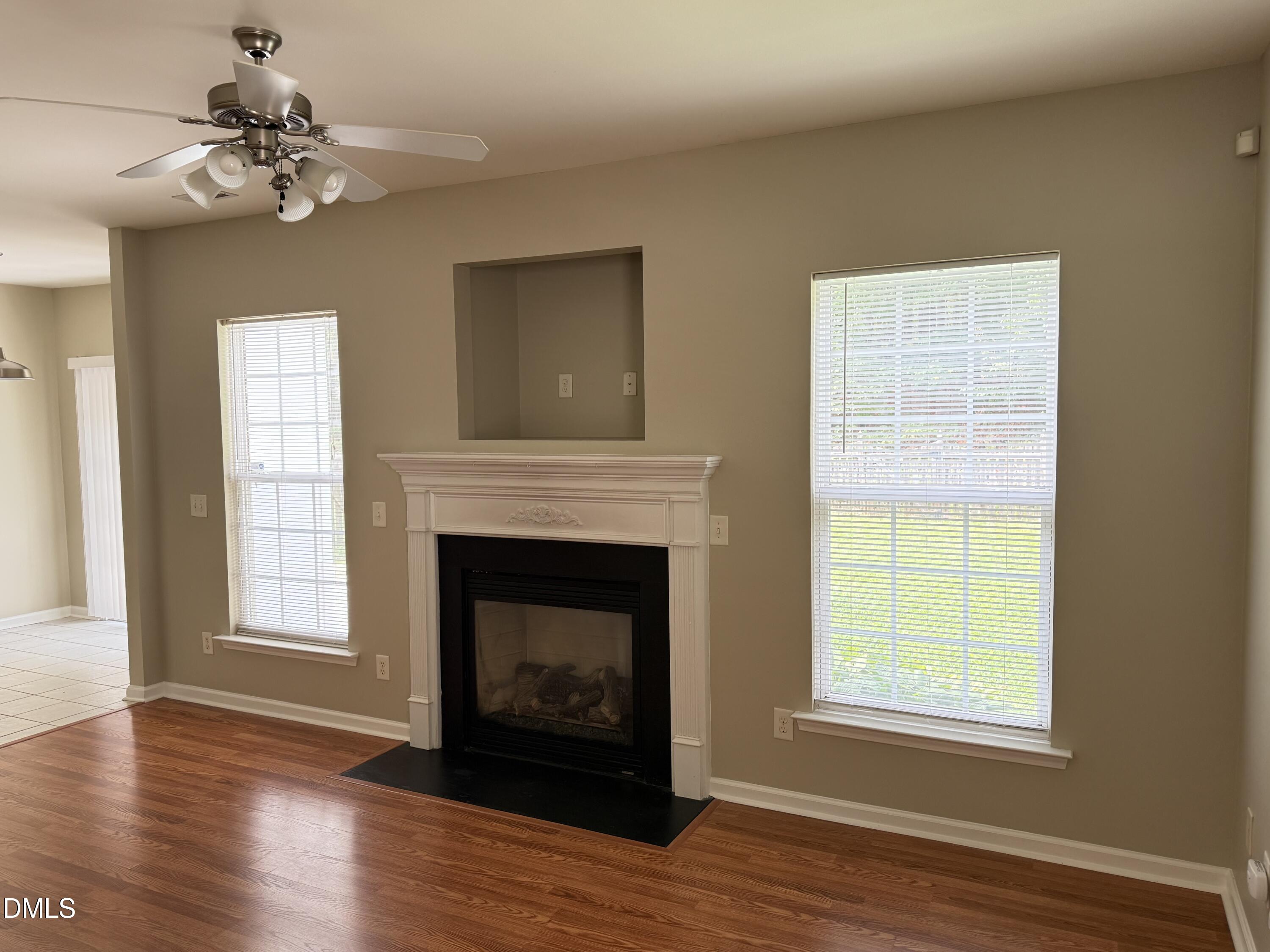 1414 Crimson Creek Drive Property Photo 3