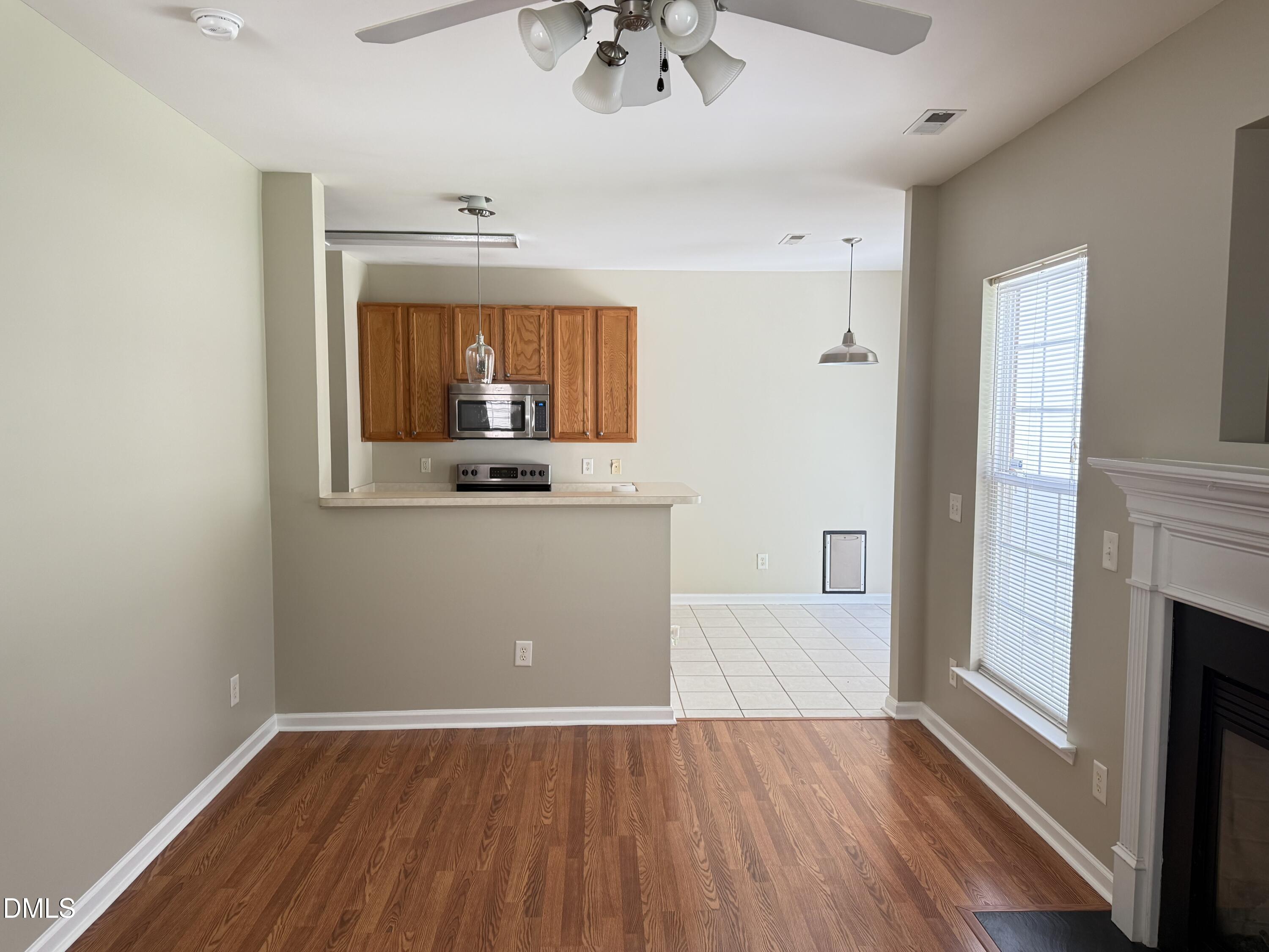 1414 Crimson Creek Drive Property Photo 4