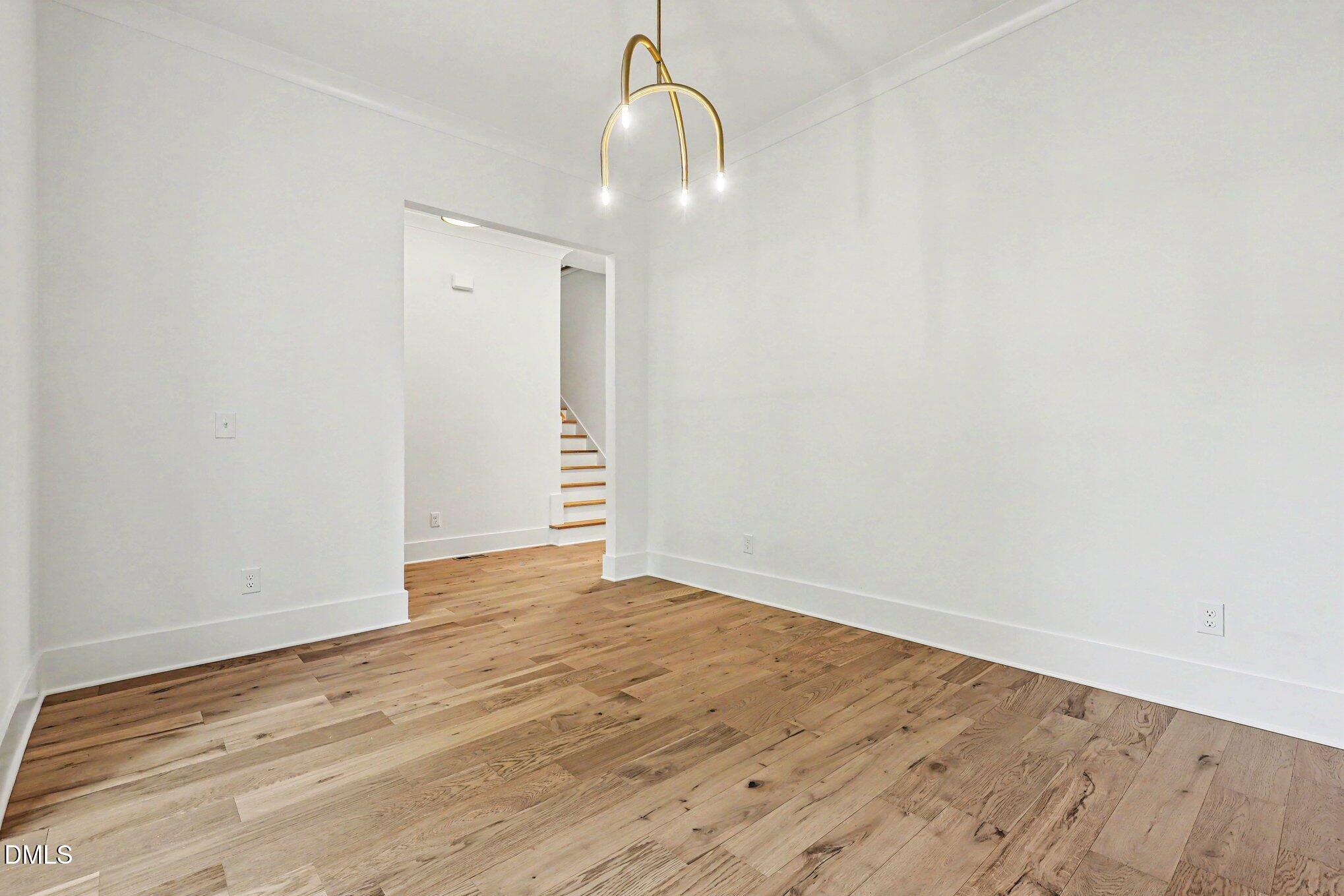 1005 Broyhill Hall Court Property Photo 19