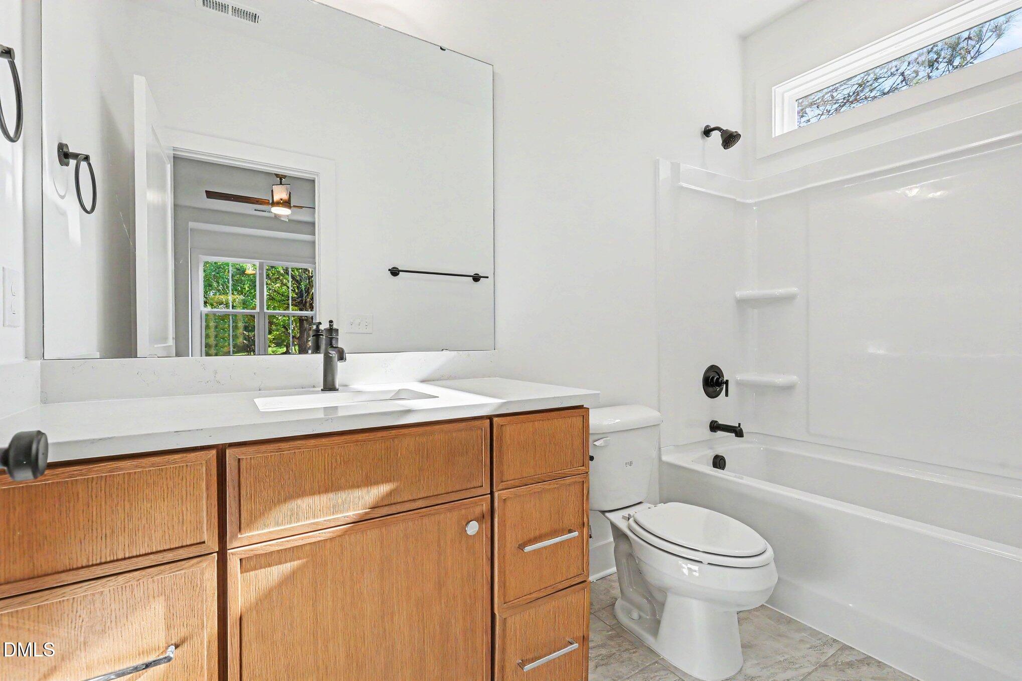 1005 Broyhill Hall Court Property Photo 32