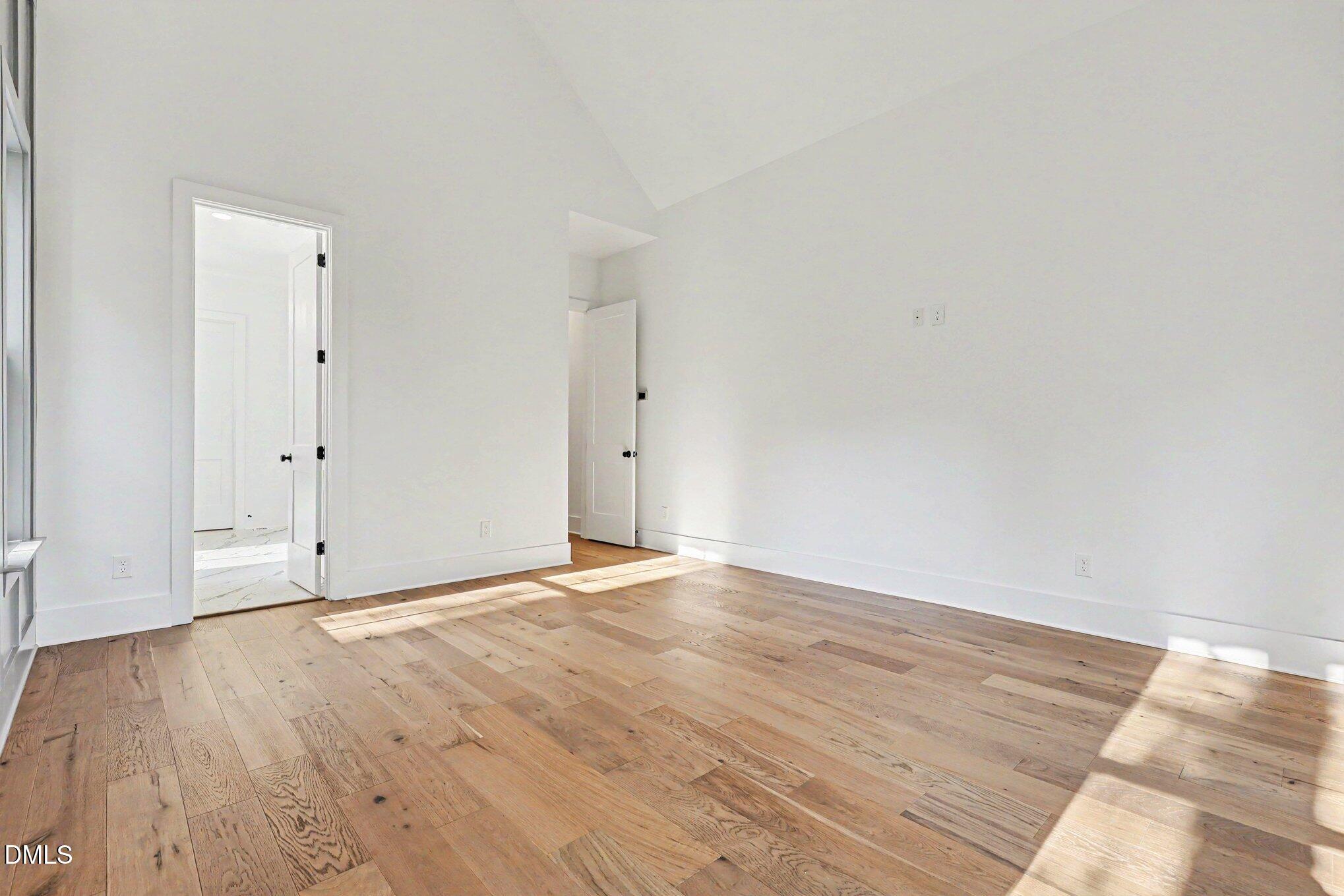 1005 Broyhill Hall Court Property Photo 37