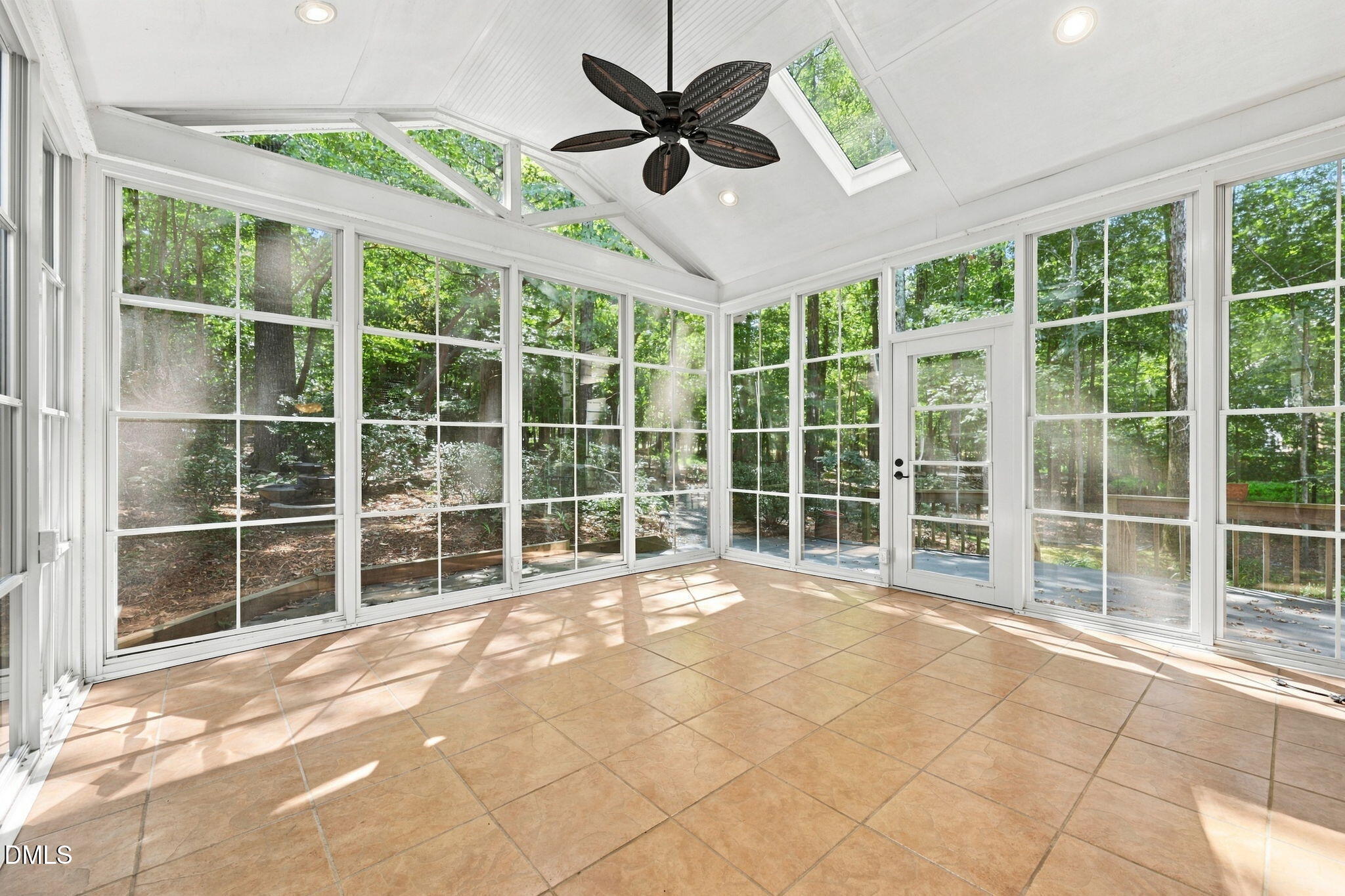 102 Robert Hunt Drive Property Photo 13
