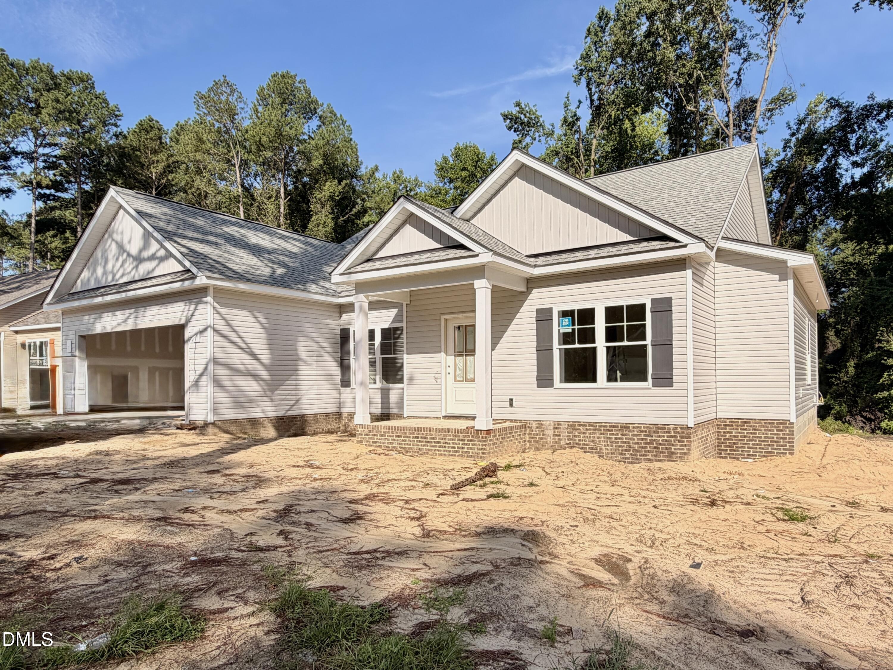 1702 Walnut Run Drive Property Photo 1