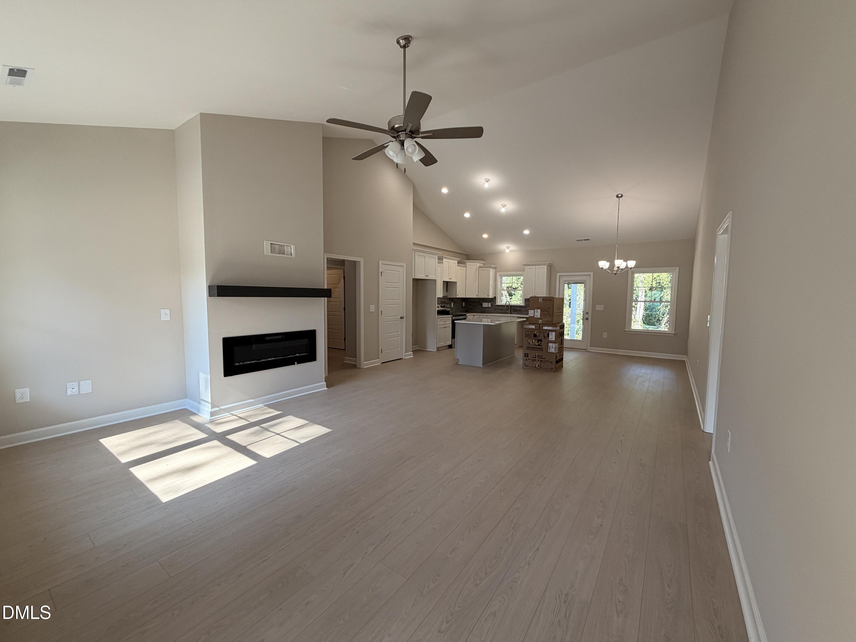 1702 Walnut Run Drive Property Photo 3