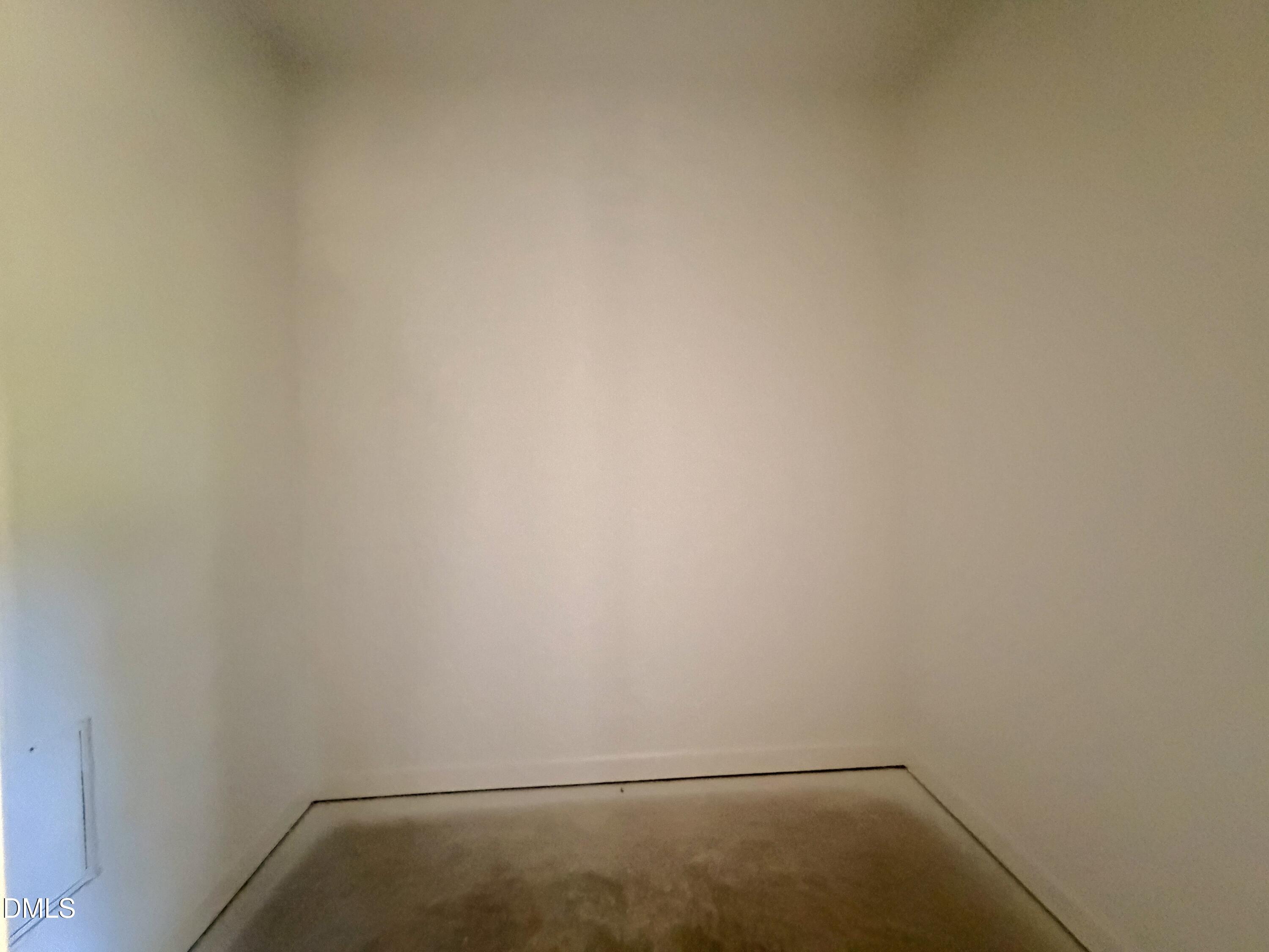 1702 Walnut Run Drive Property Photo 11