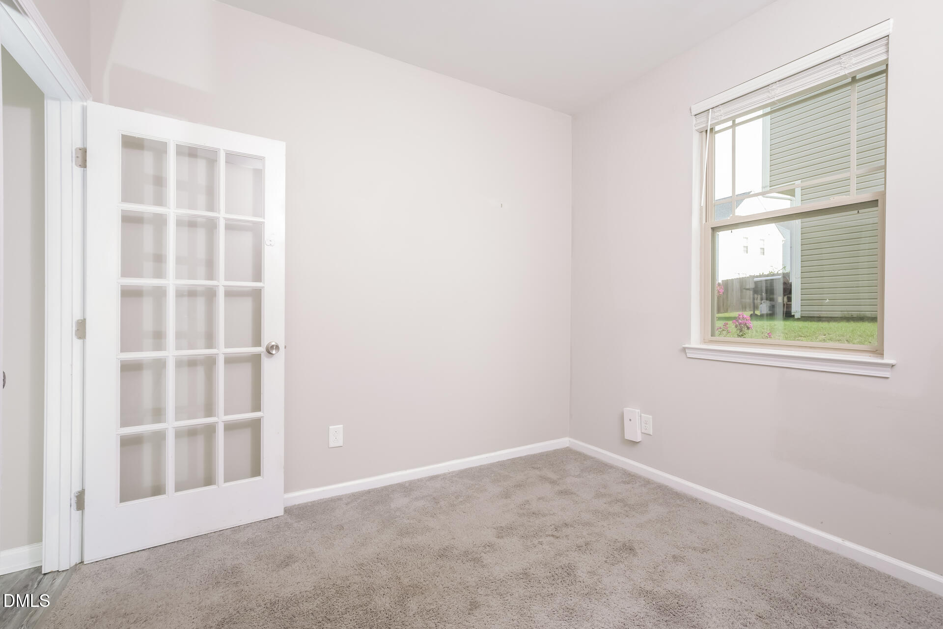 1604 Flowering Peach Trail Property Photo 9