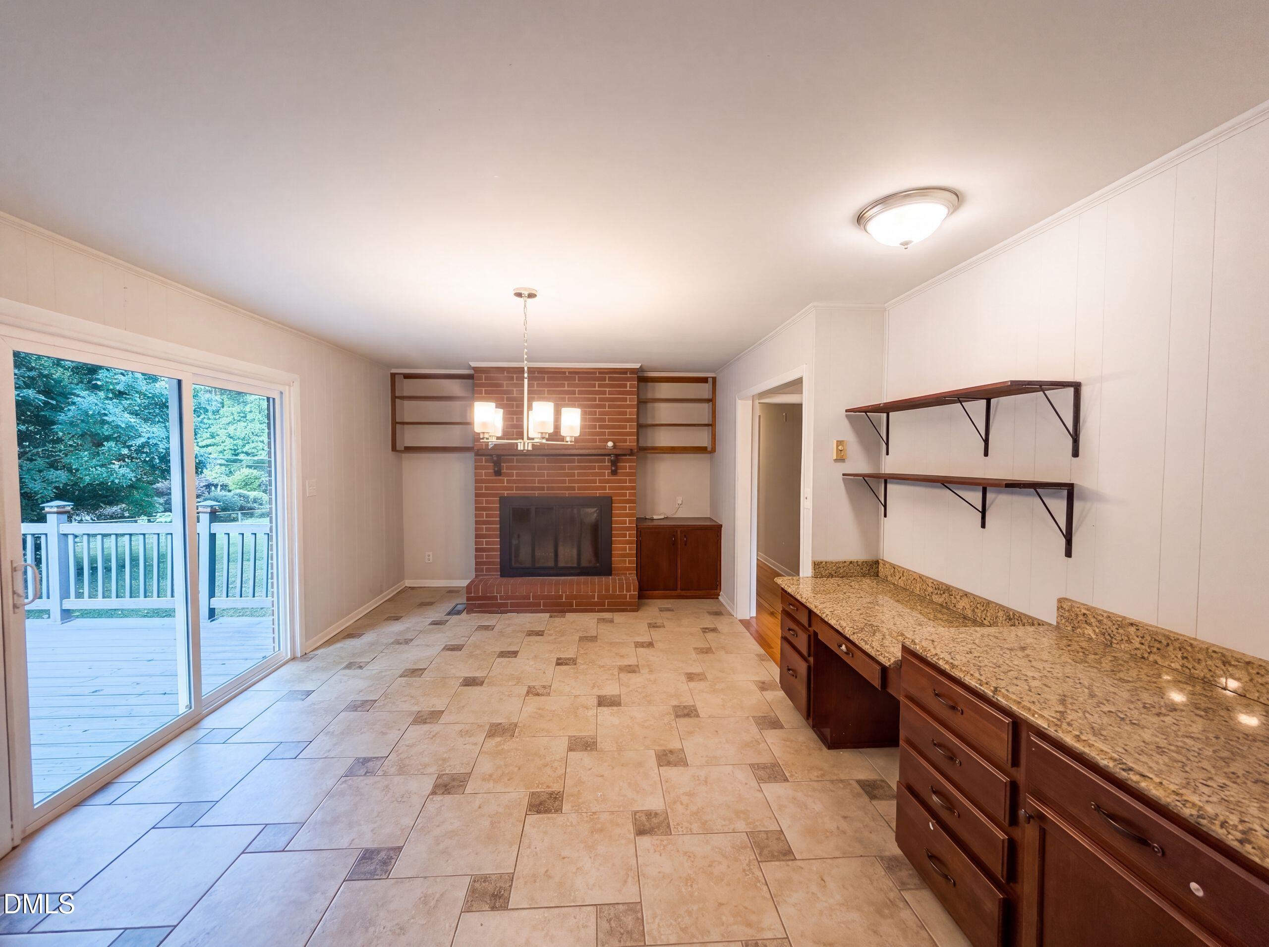 407 Lamesa Drive Property Photo 5