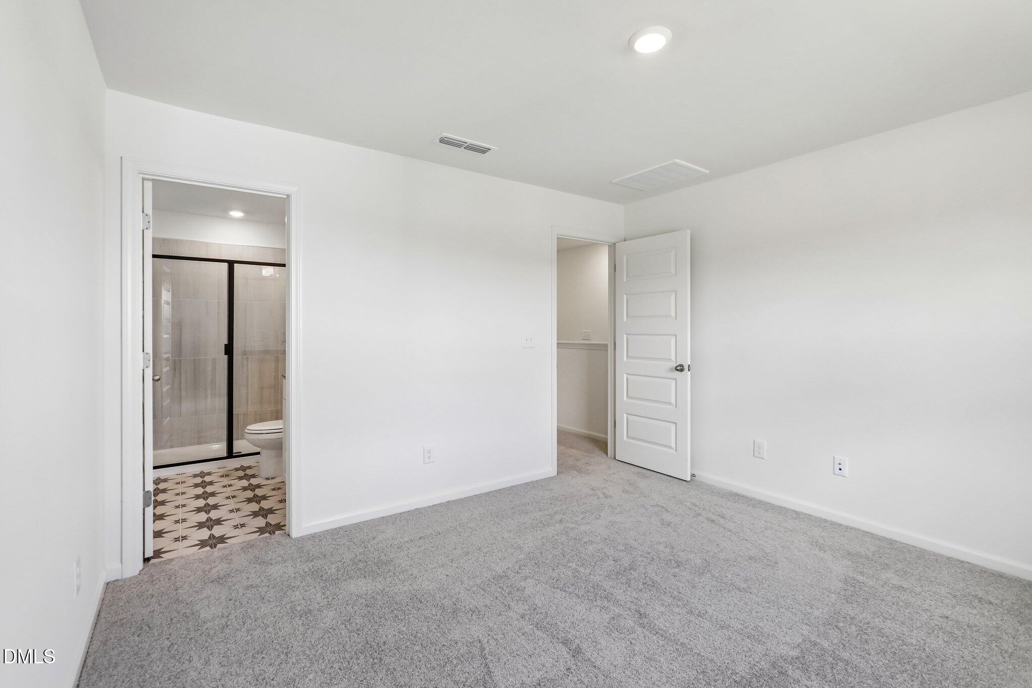 2043 Oakdale Drive Property Photo 12