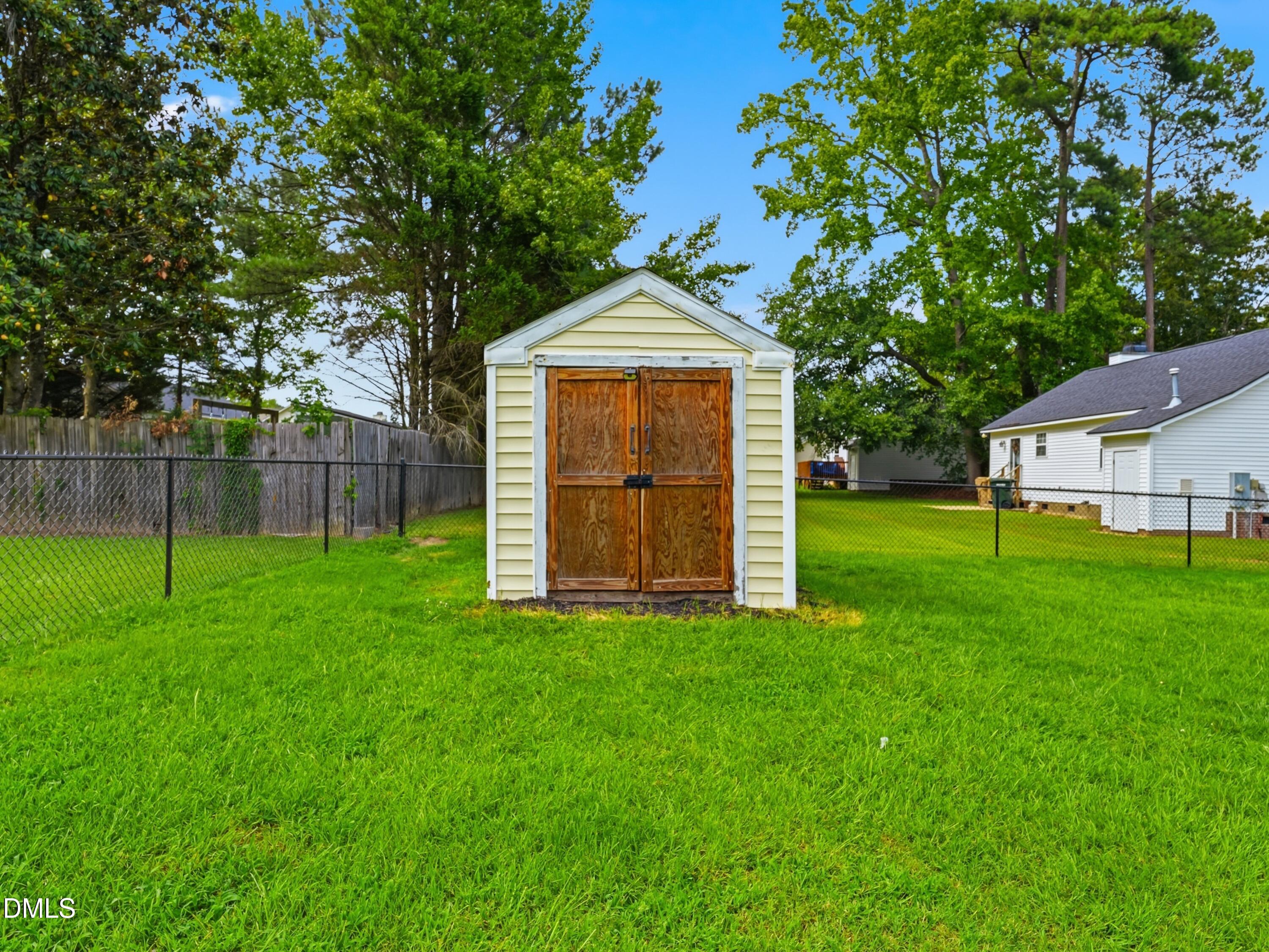 116 Brandon Drive Property Photo 21