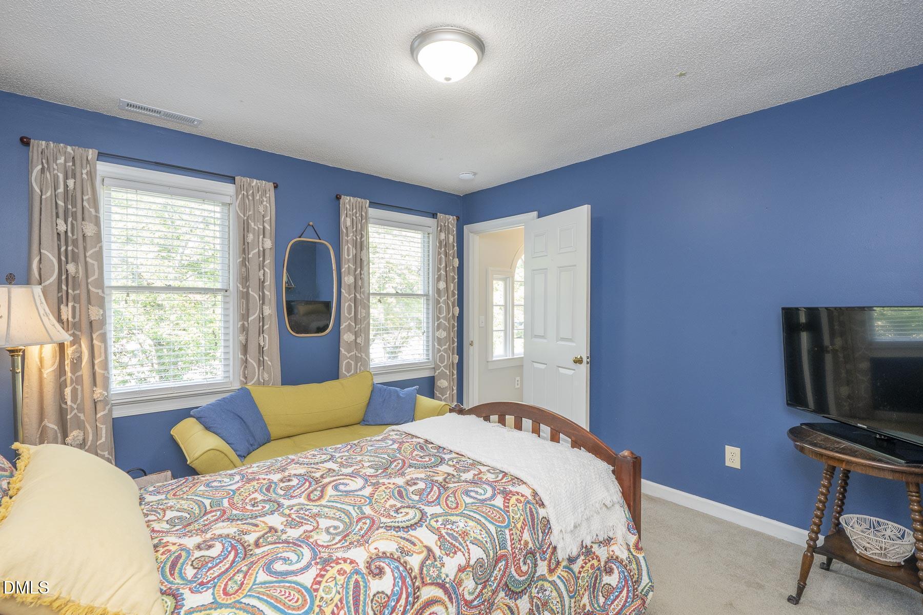 708 Flagstone Way Property Photo 15