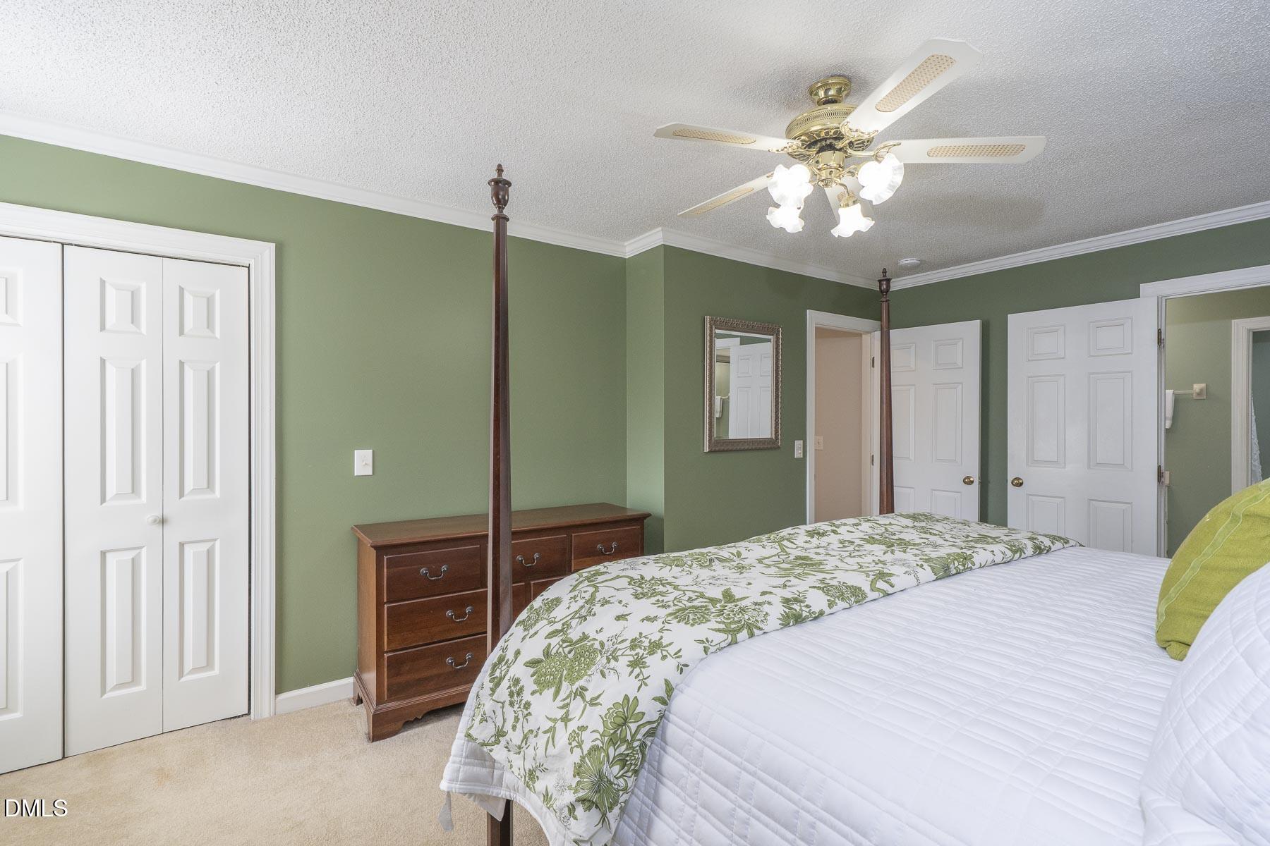 708 Flagstone Way Property Photo 24