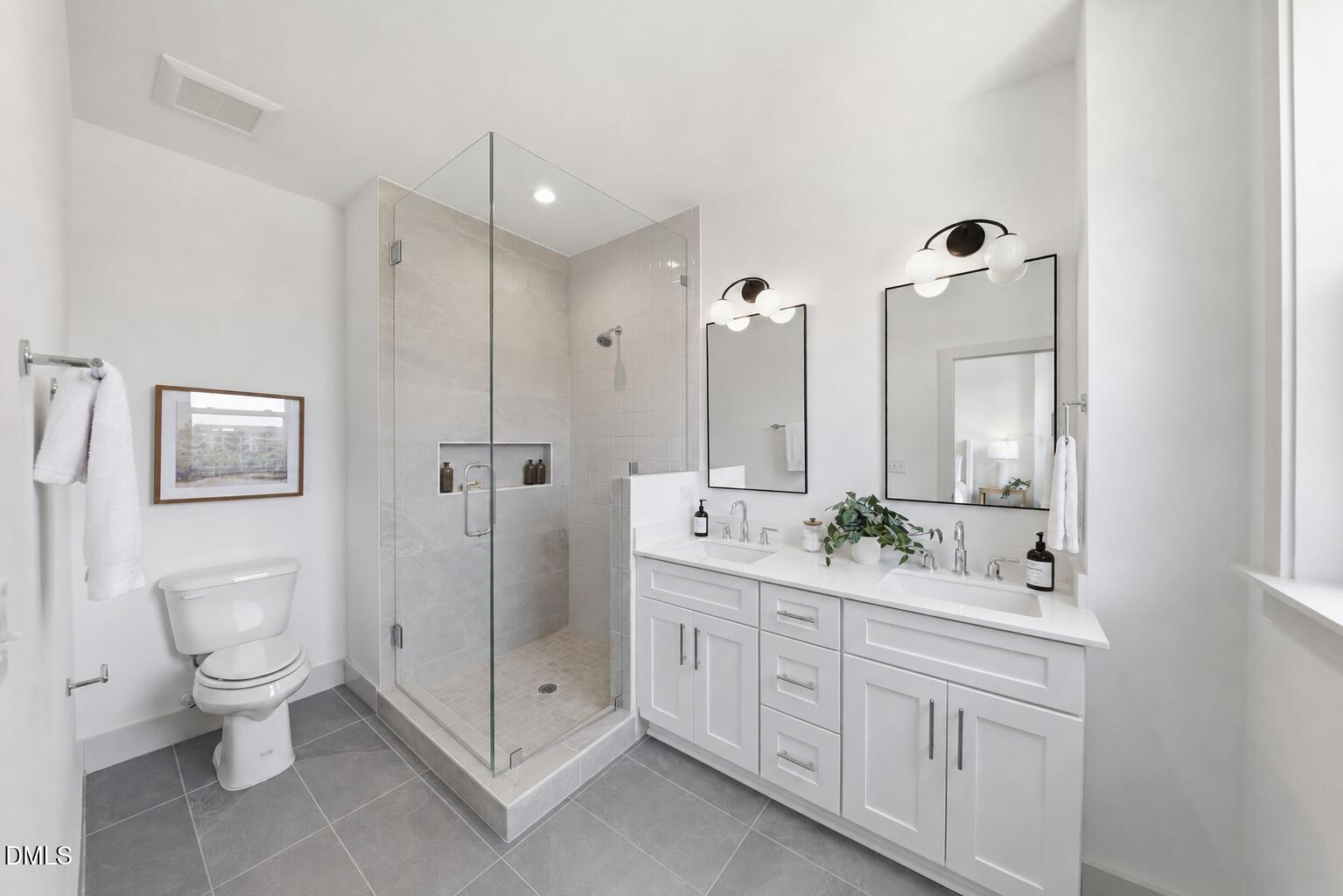 1200 Redwood Road Property Photo 13