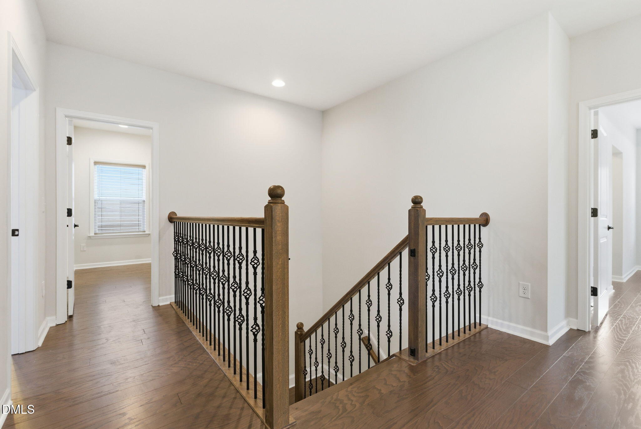 721 Vine Pond Court Property Photo 35