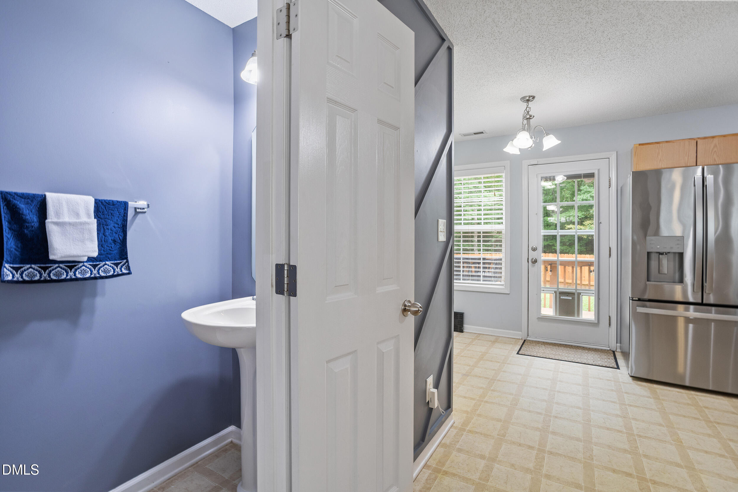913 Woodgreen Drive Property Photo 13