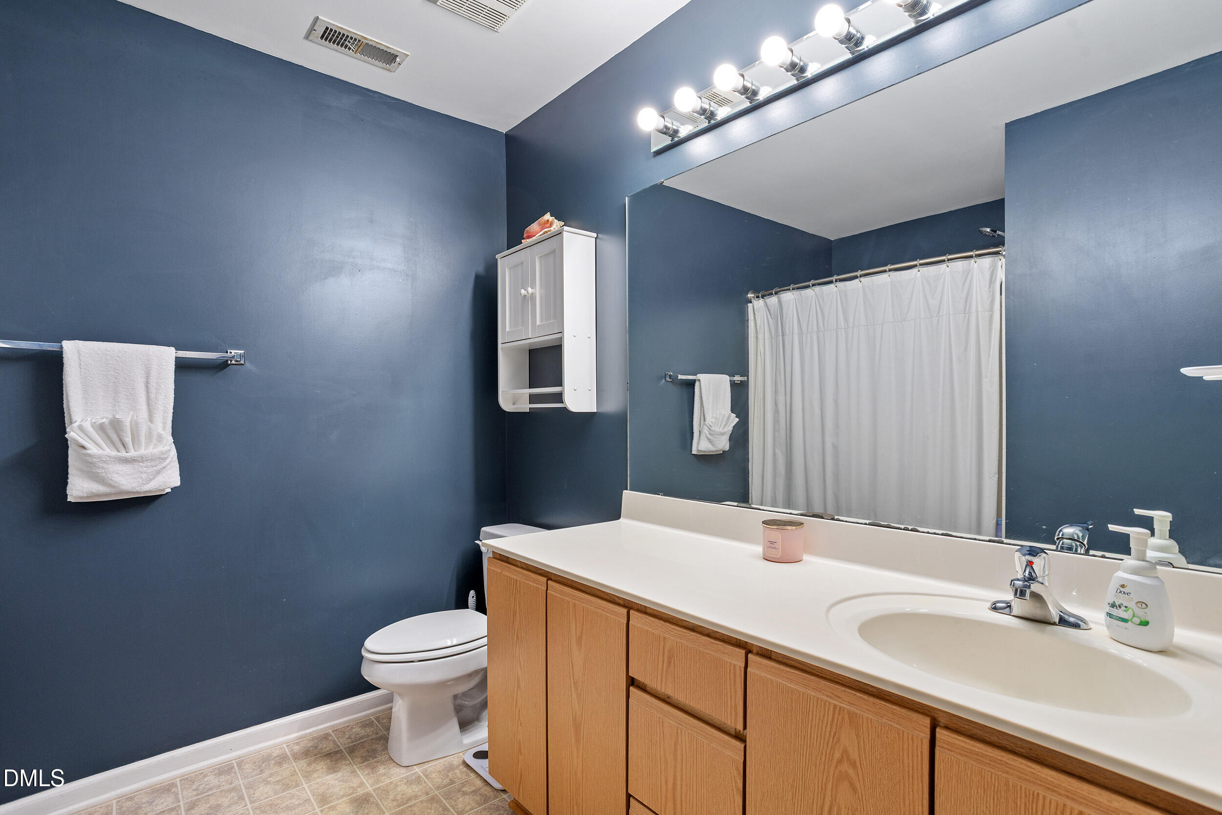 913 Woodgreen Drive Property Photo 18