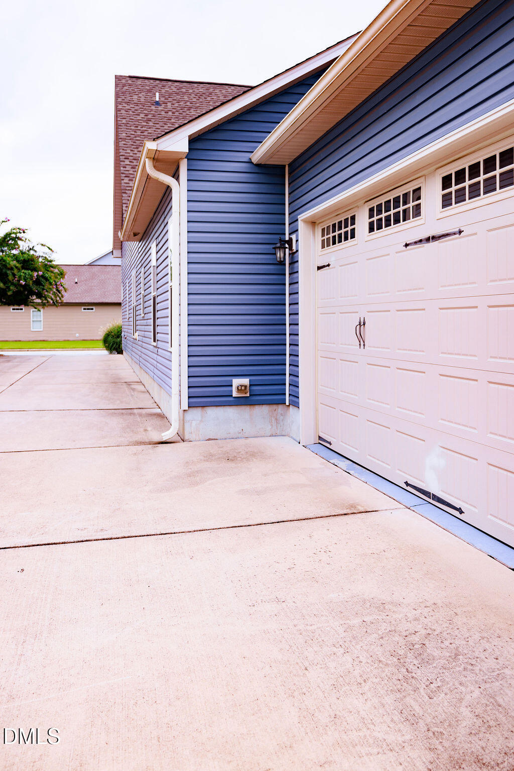 57 Bella Square Property Photo 37