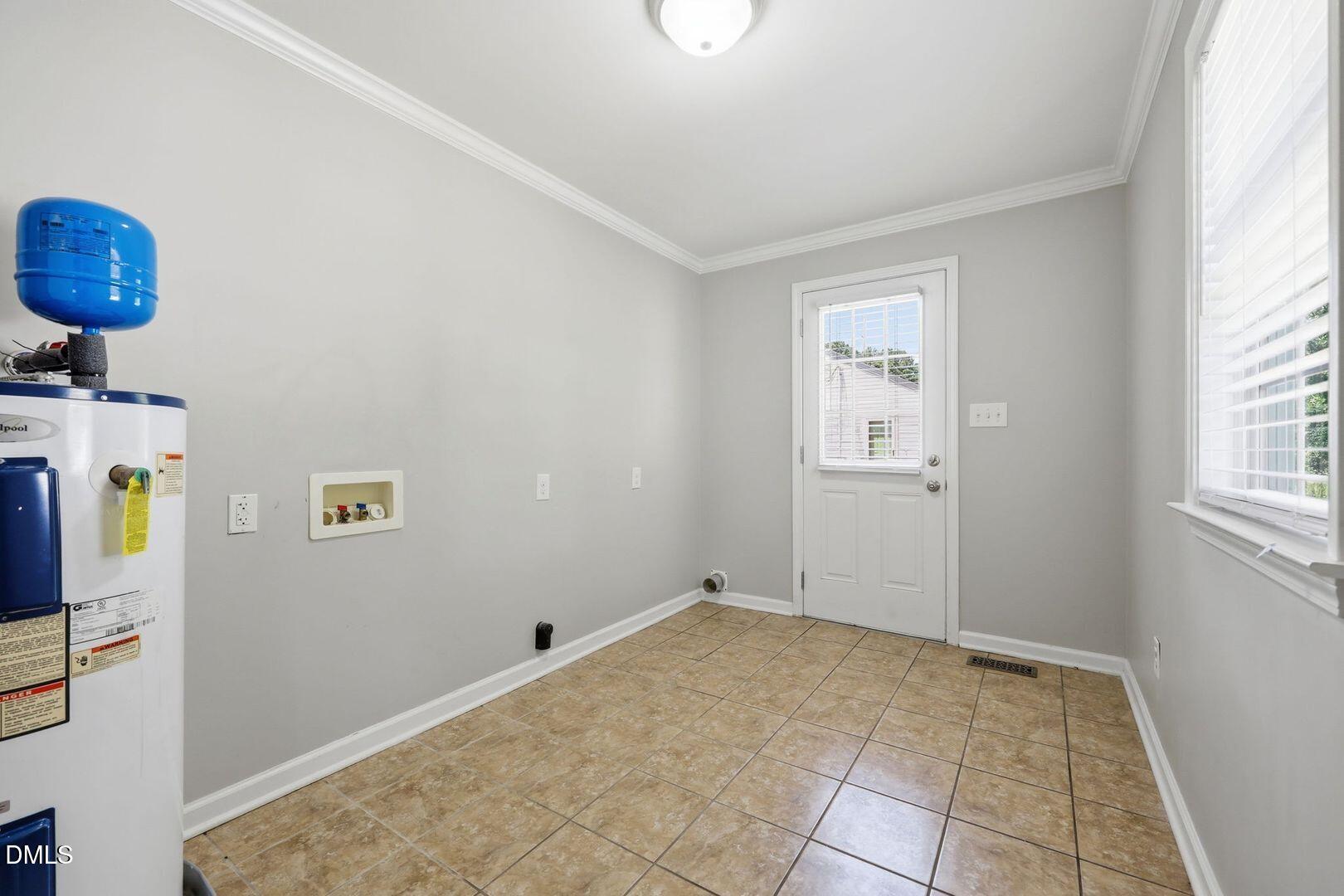 301 N 9th Property Photo 33
